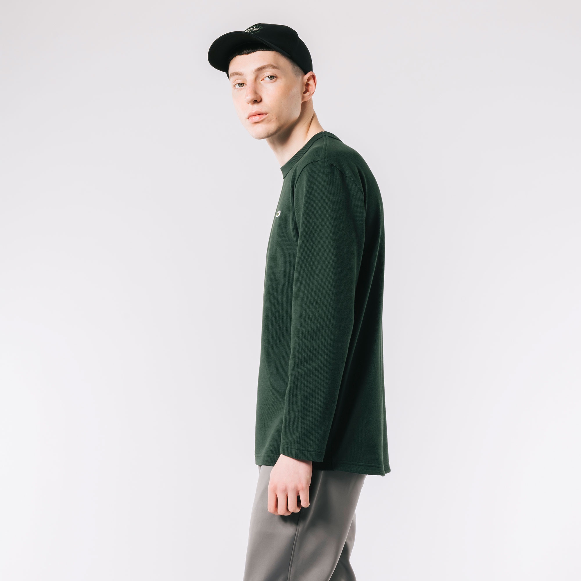 クラシックフィットロングスリーブTシャツ