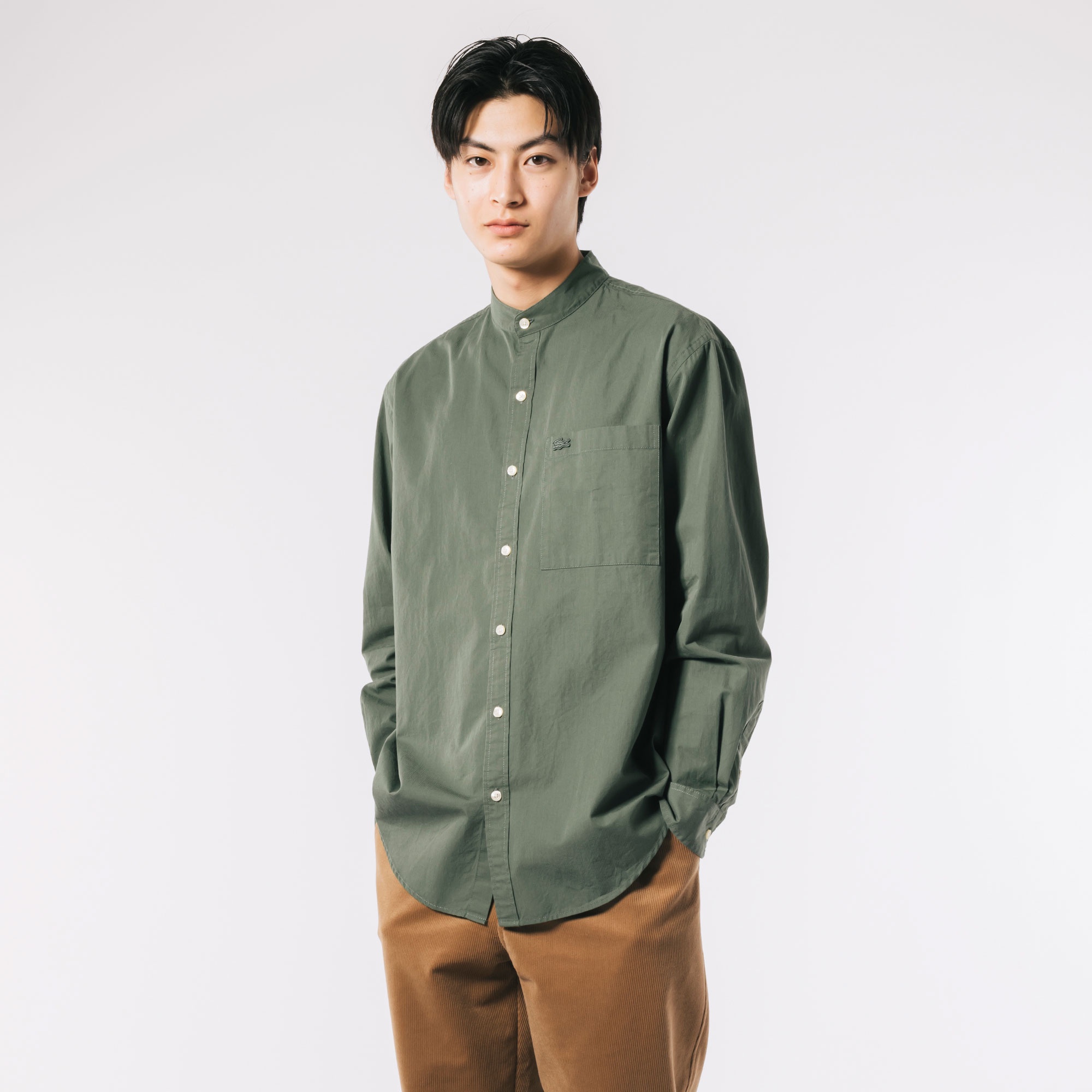 スタンドカラーシャツ