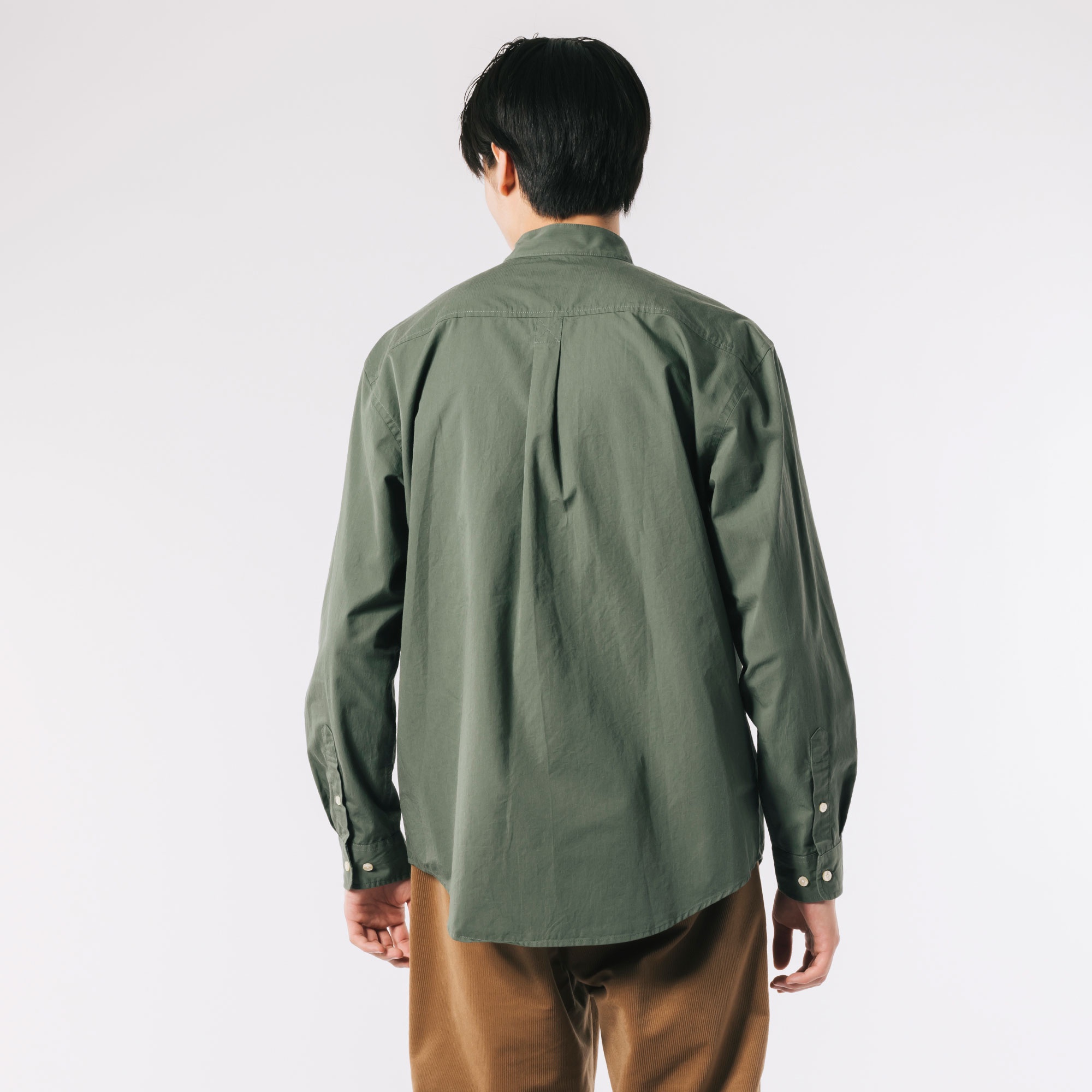 スタンドカラーシャツ