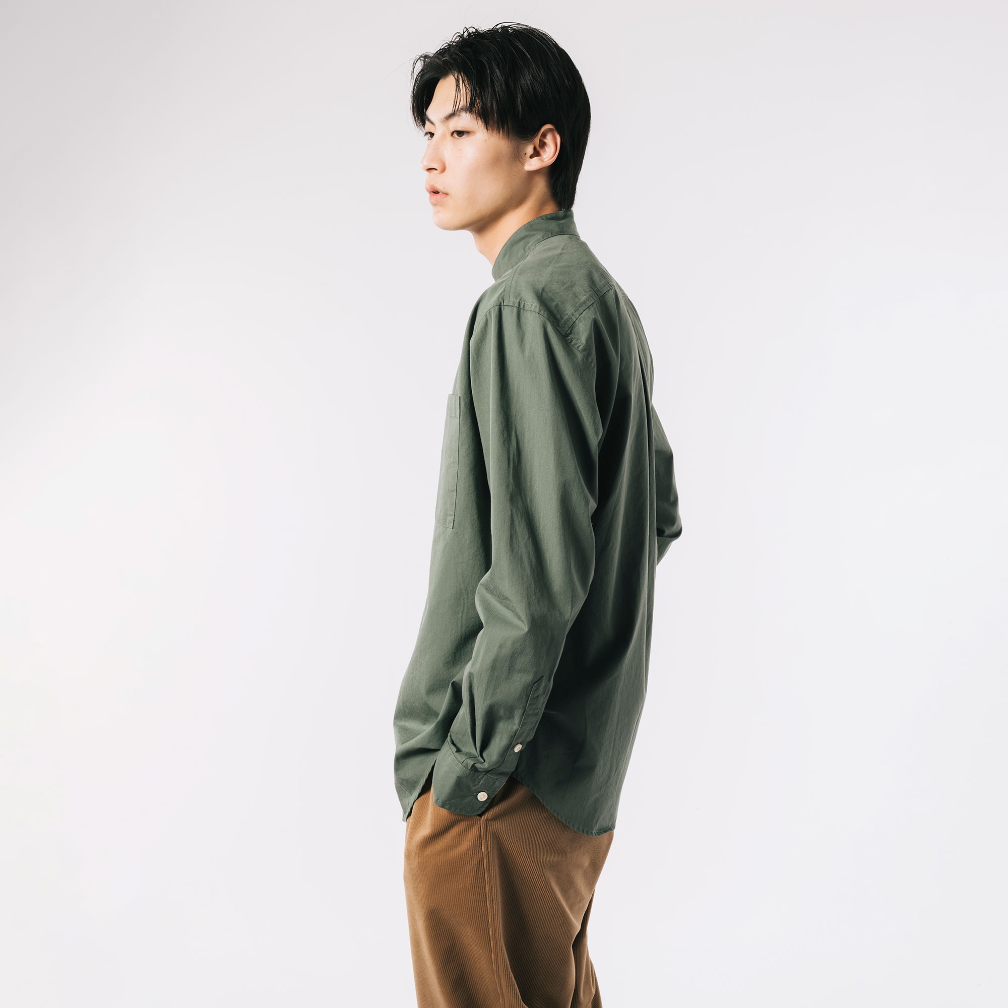 スタンドカラーシャツ