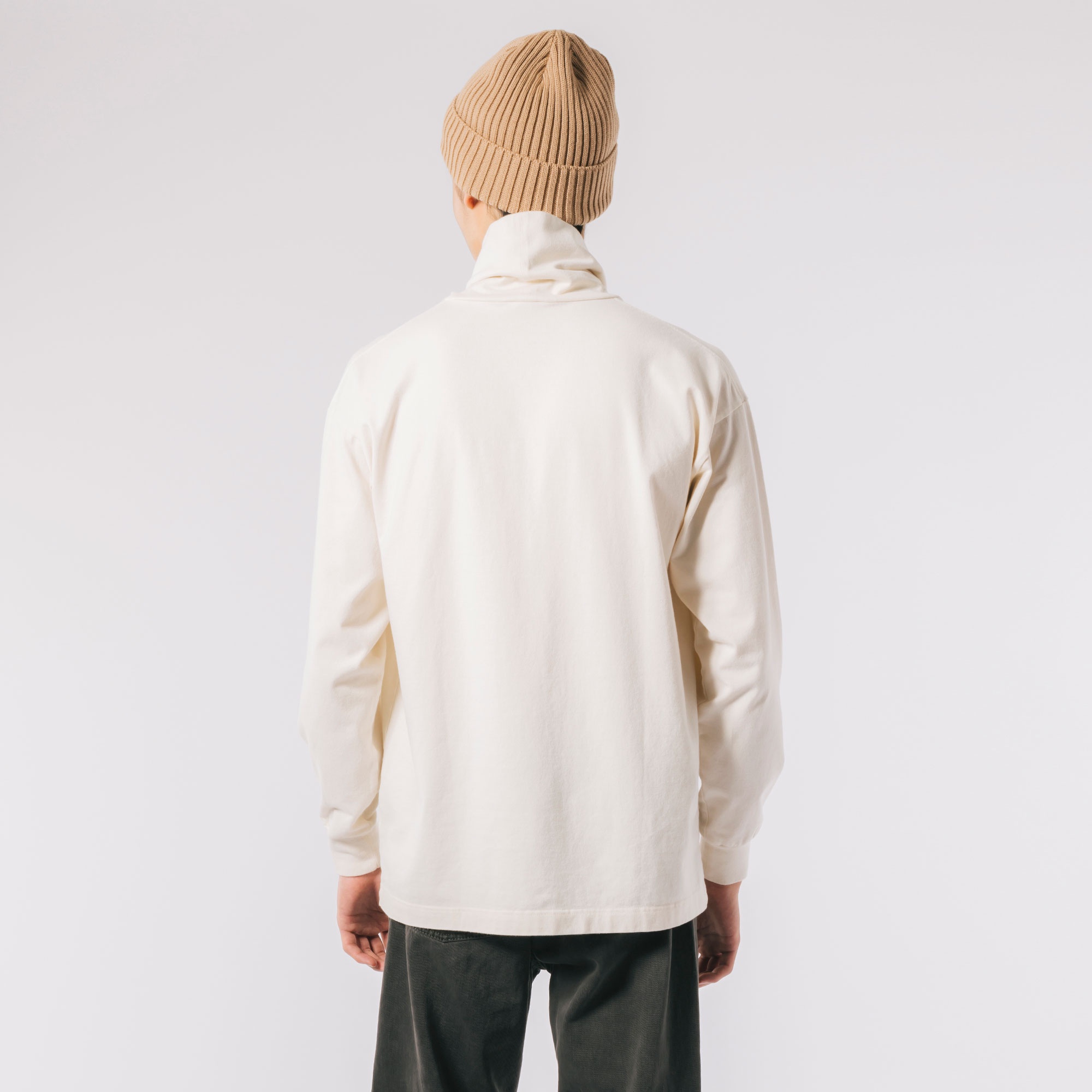 タートルネック長袖Tシャツ