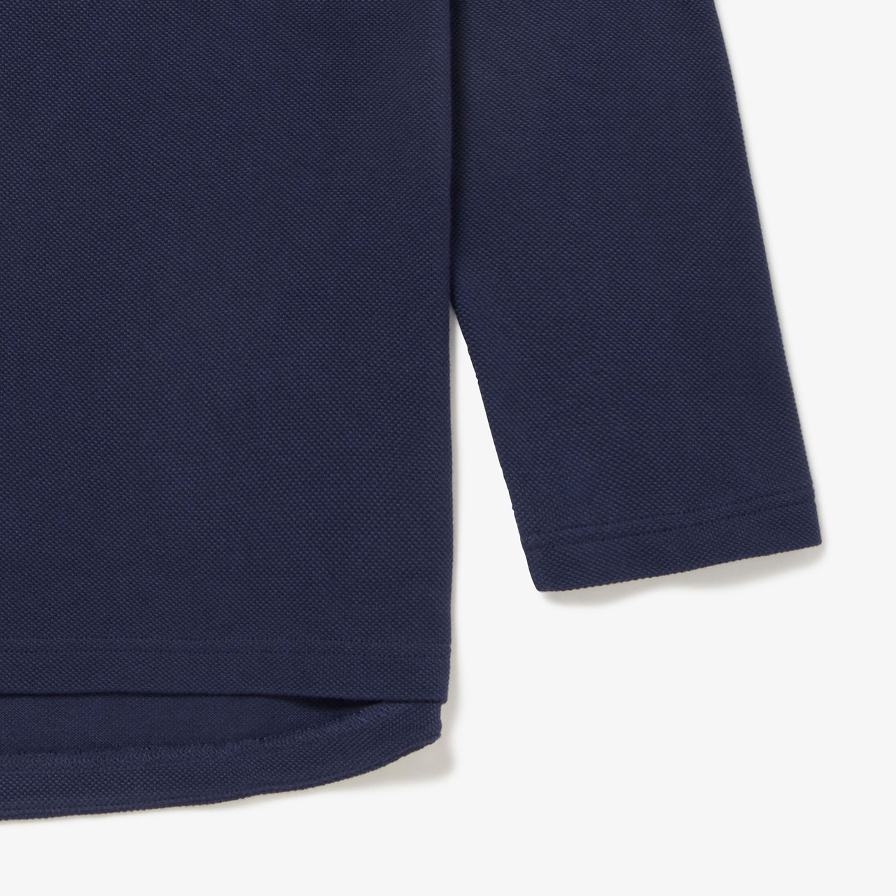 クラシックフィットロングスリーブTシャツ