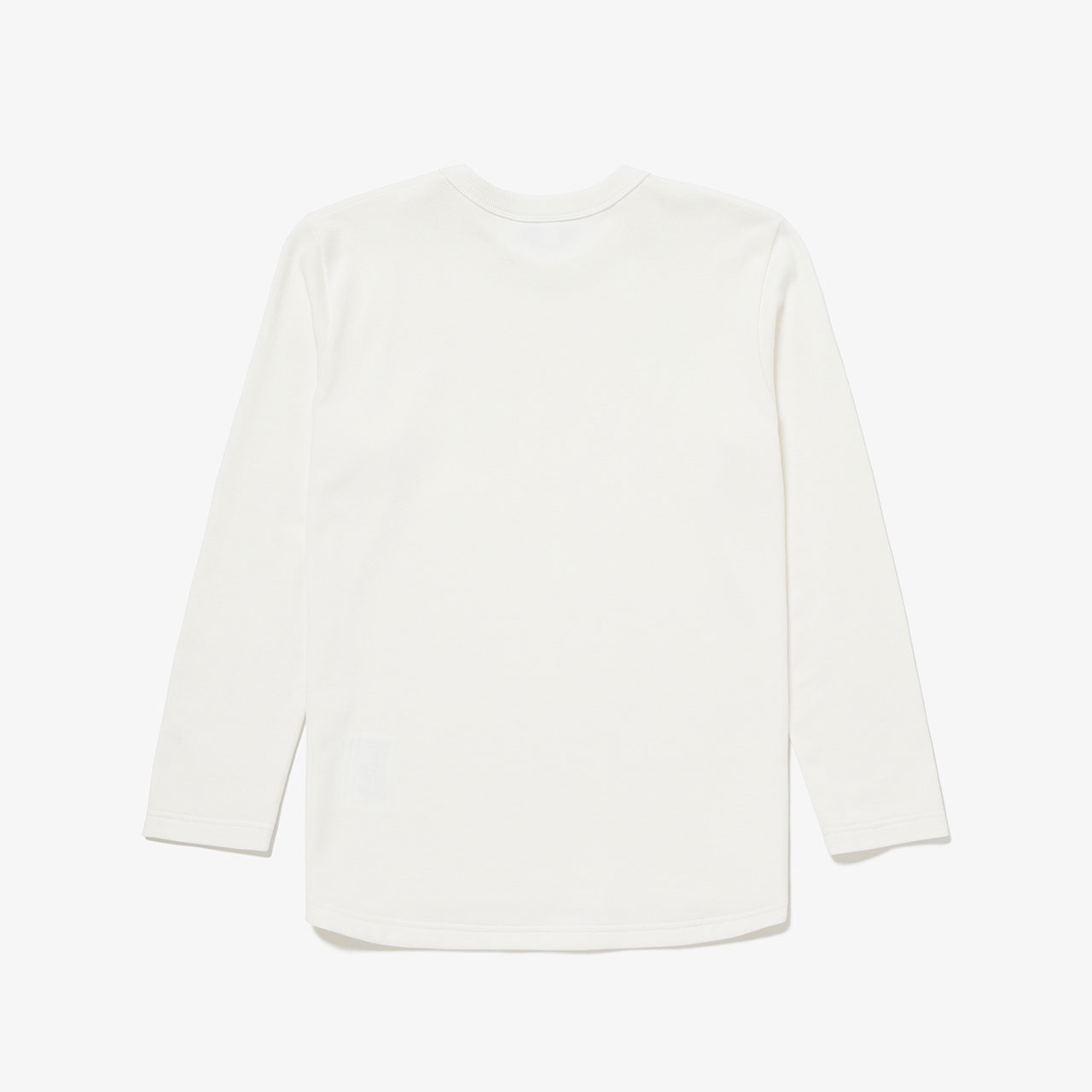 クラシックフィットロングスリーブTシャツ