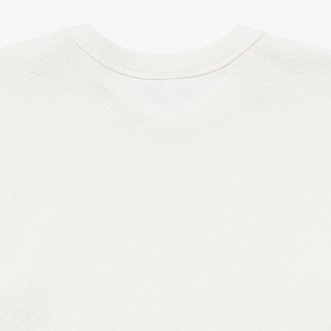 クラシックフィットロングスリーブTシャツ