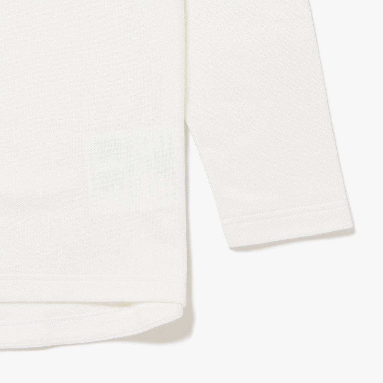 クラシックフィットロングスリーブTシャツ