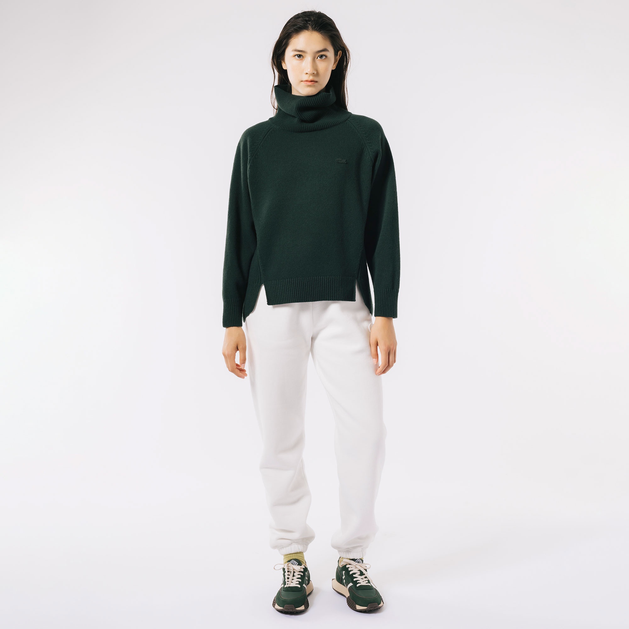 ミドルゲージタートルネックニットセーター