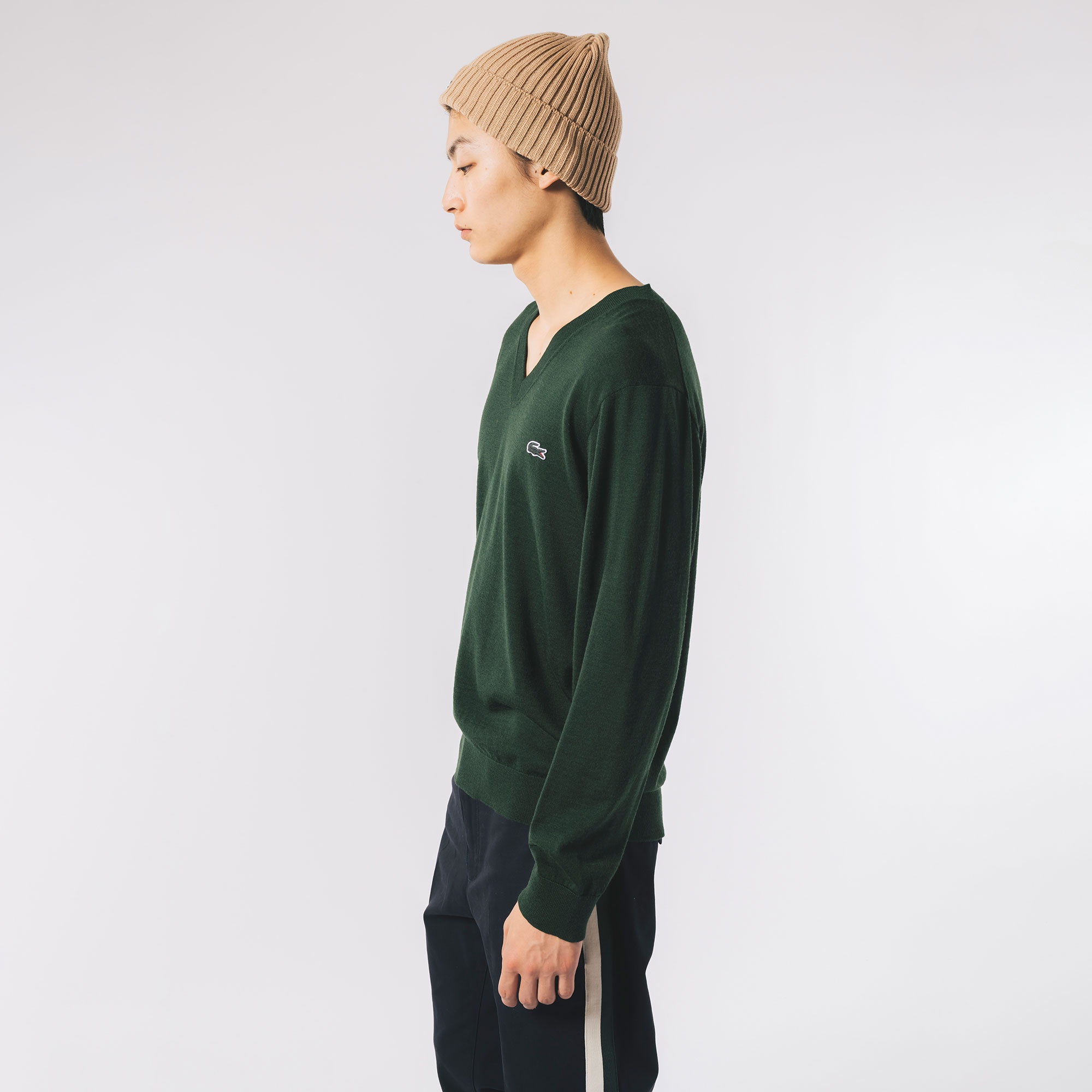 ウォッシャブルウールVネックニットセーター