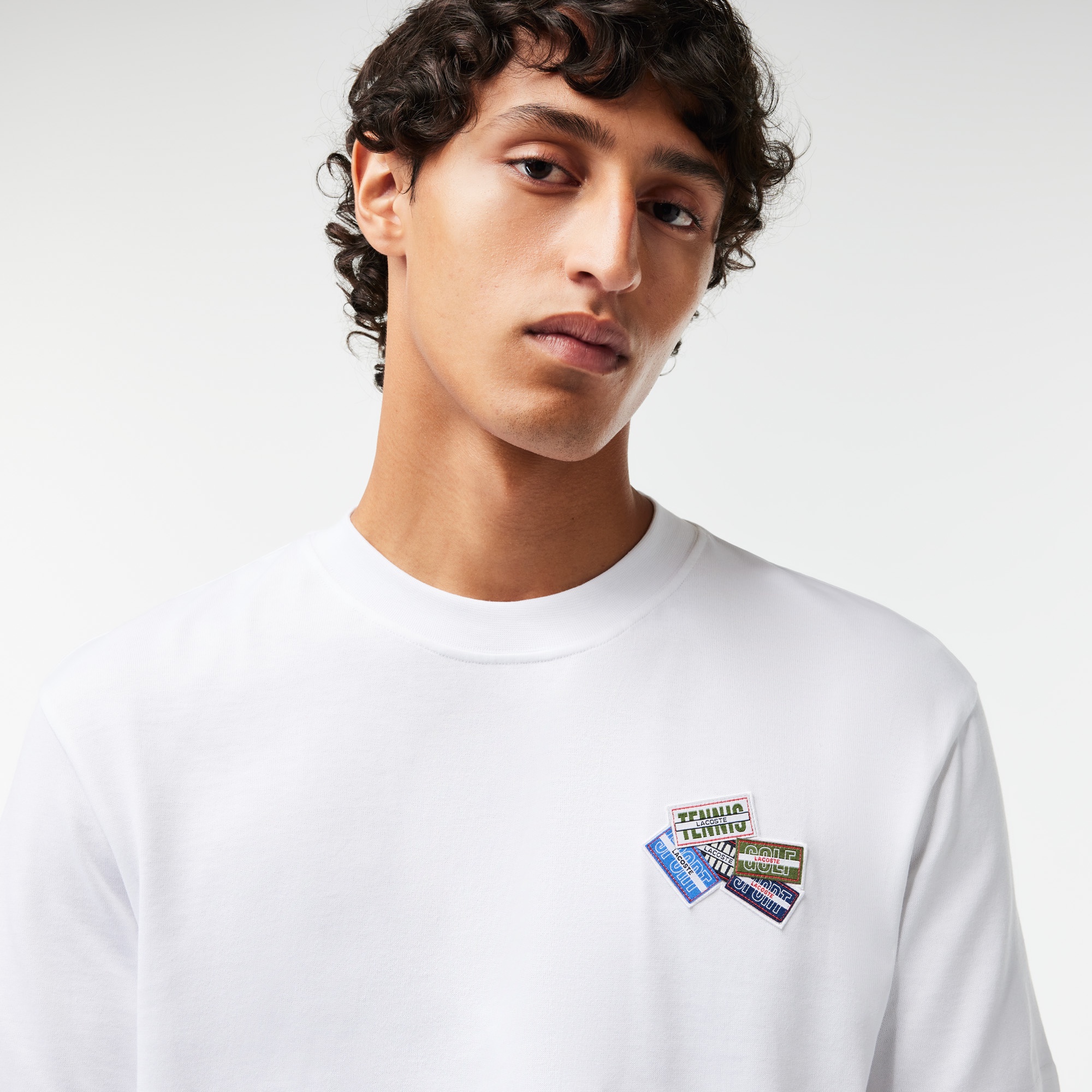 スポーツタグパッチクルーネックTシャツ