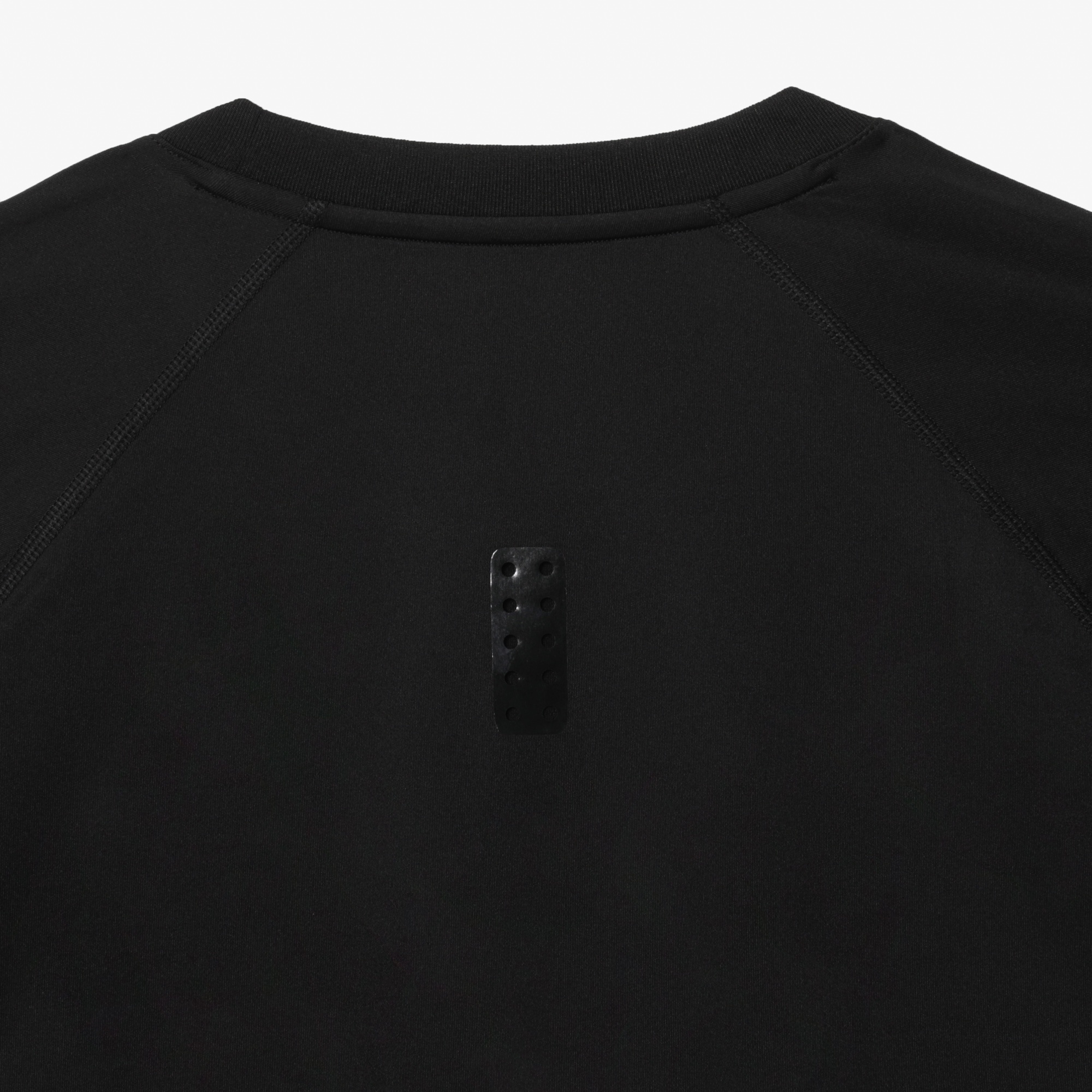 テクニカルロングスリーブTシャツ