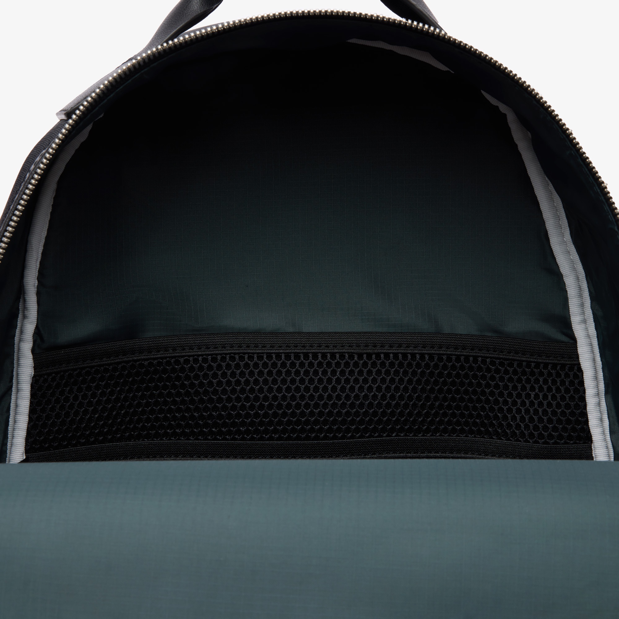 ラコステプラクティス コーテッドレザーバックパック