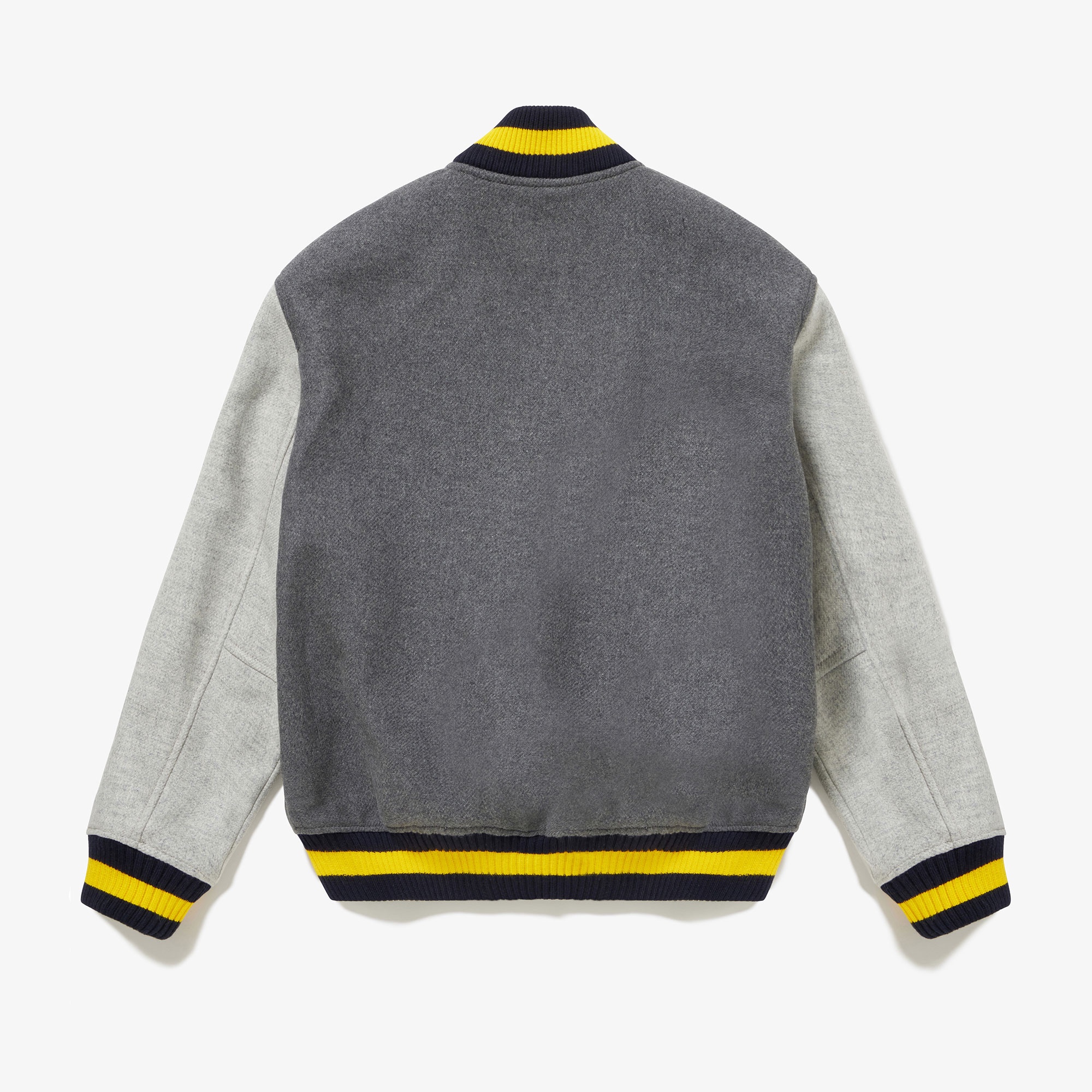 ベーシックバーシティジャケット