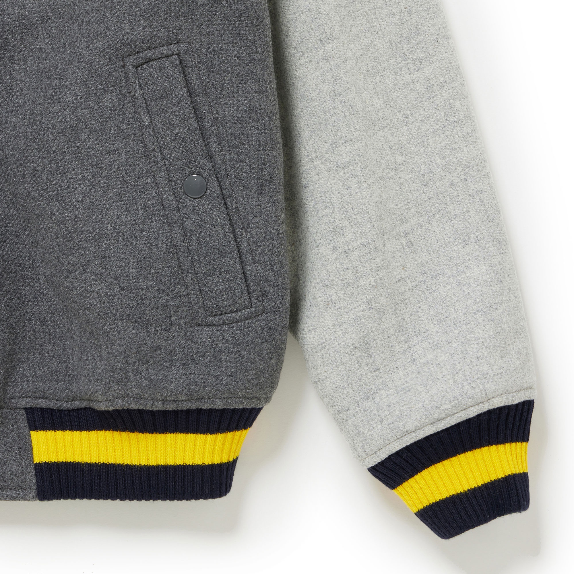 ベーシックバーシティジャケット