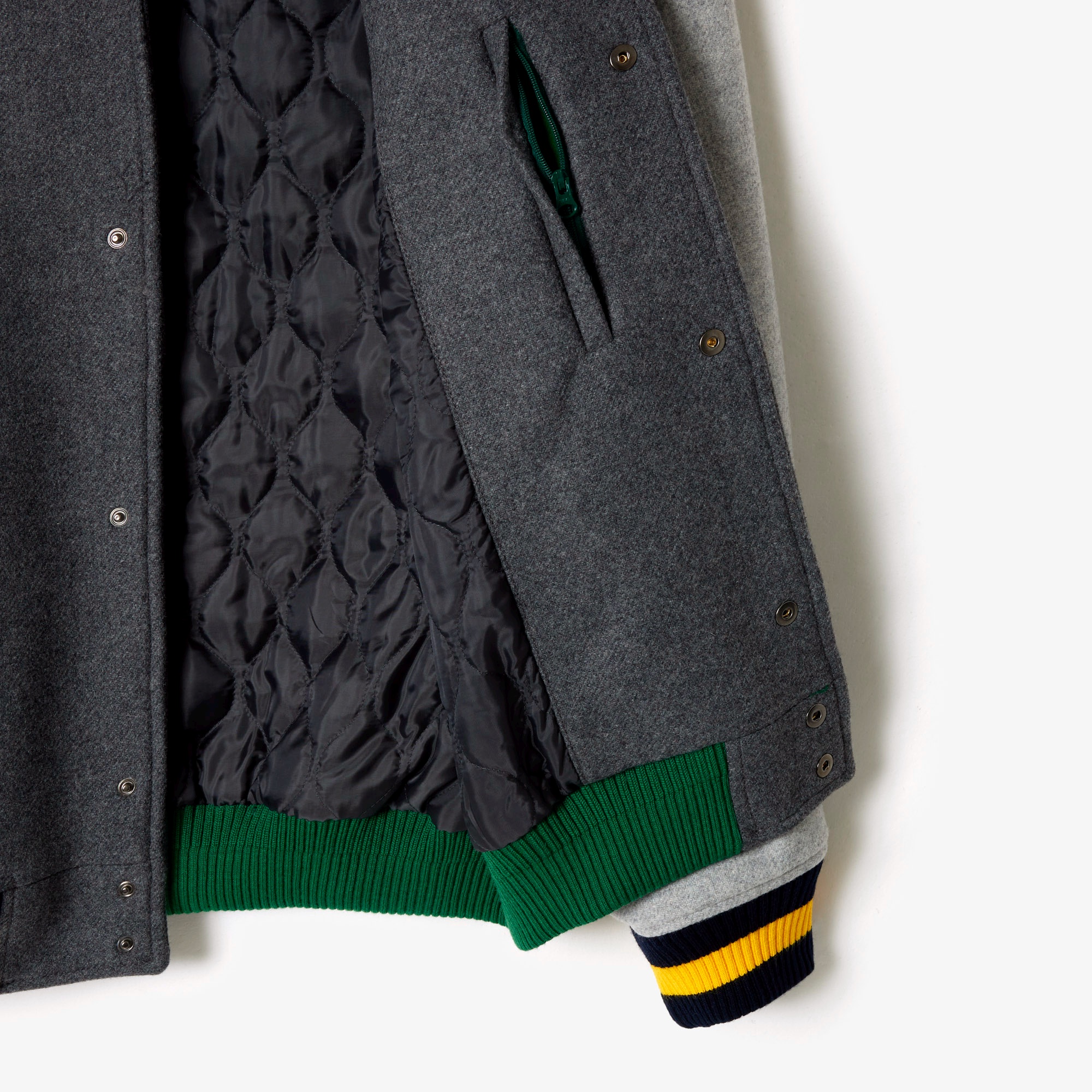 ベーシックバーシティジャケット