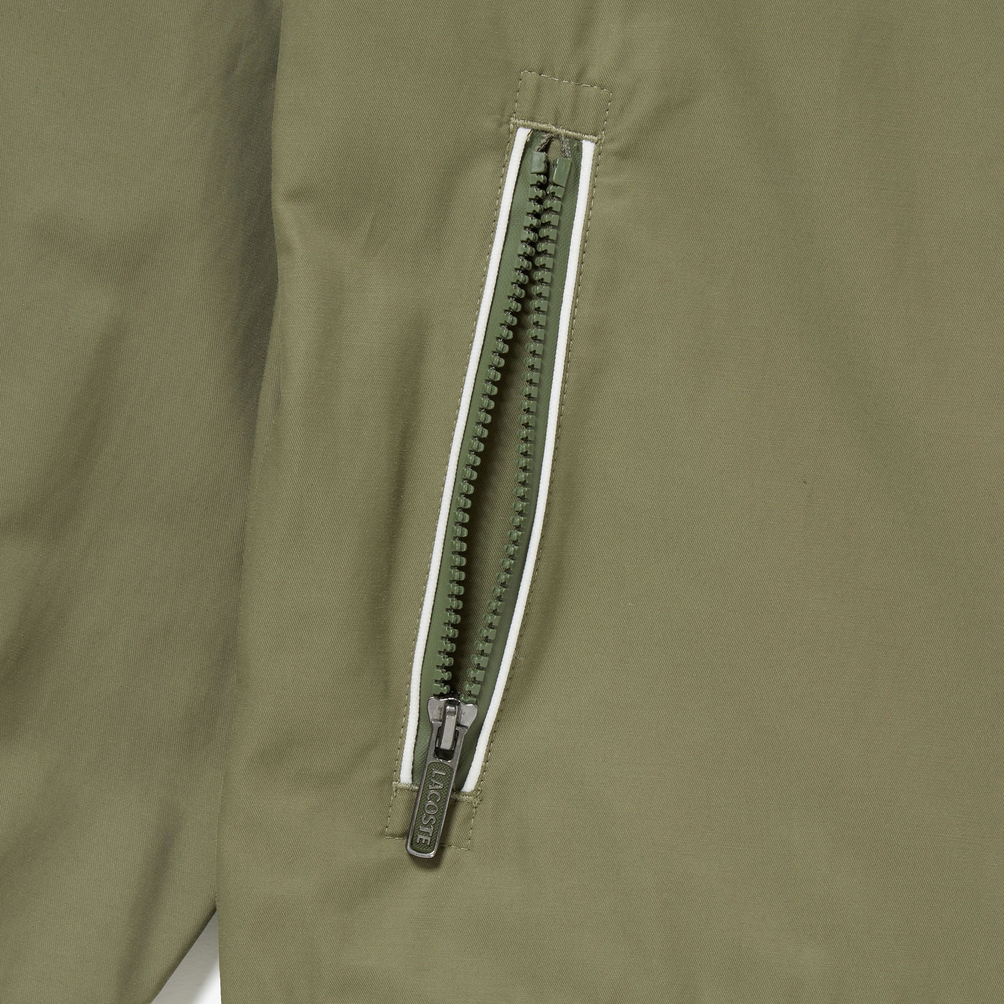 ライトウェイトボマージャケット