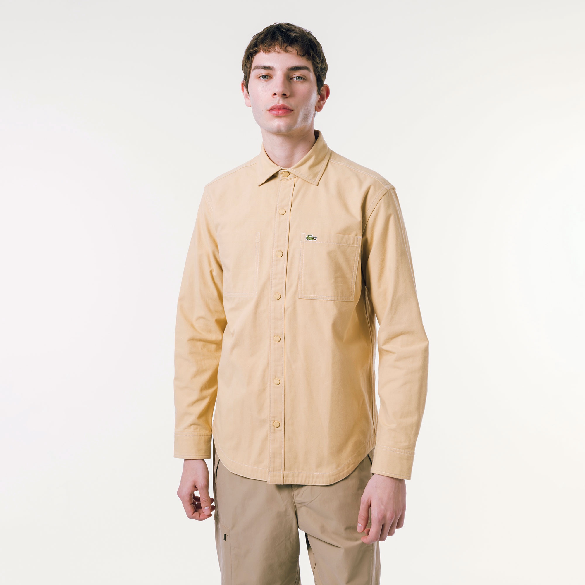 リバーシブルスナップボタンシャツ