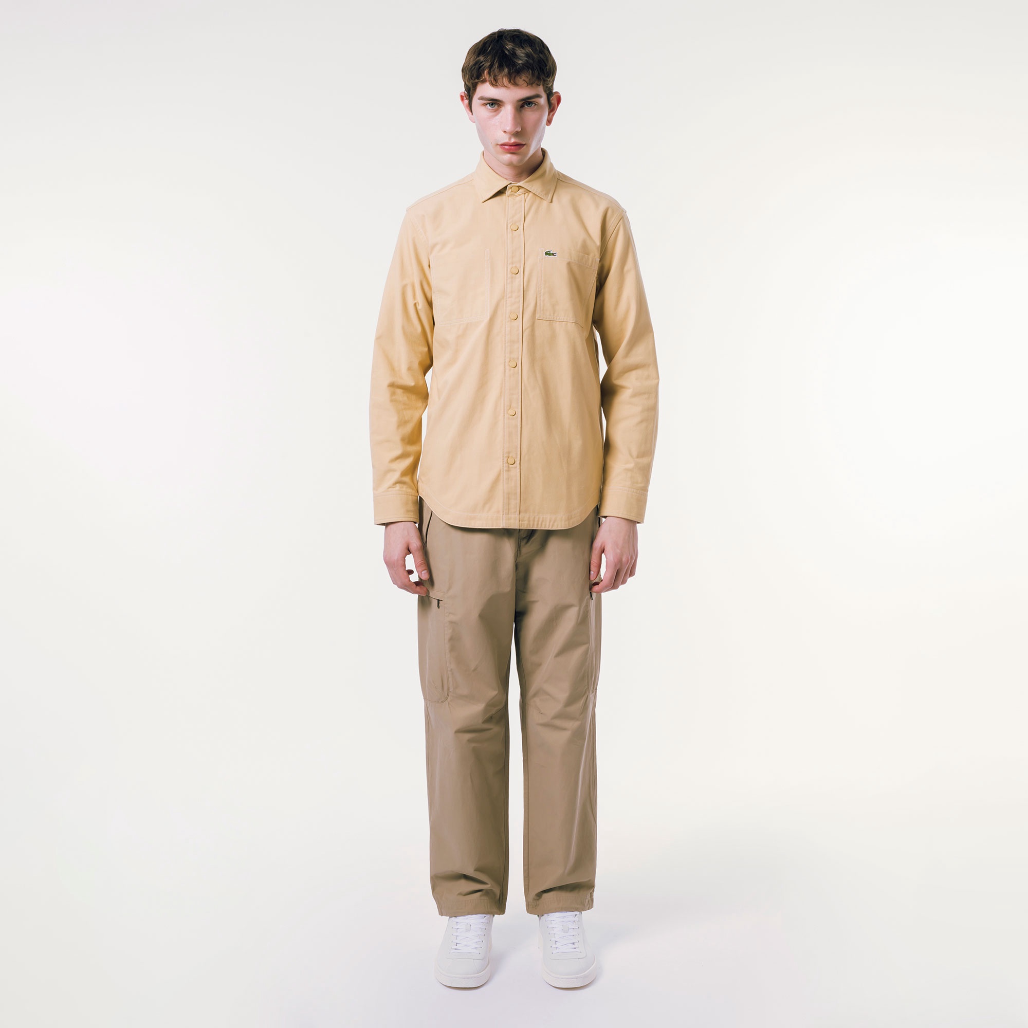 リバーシブルスナップボタンシャツ