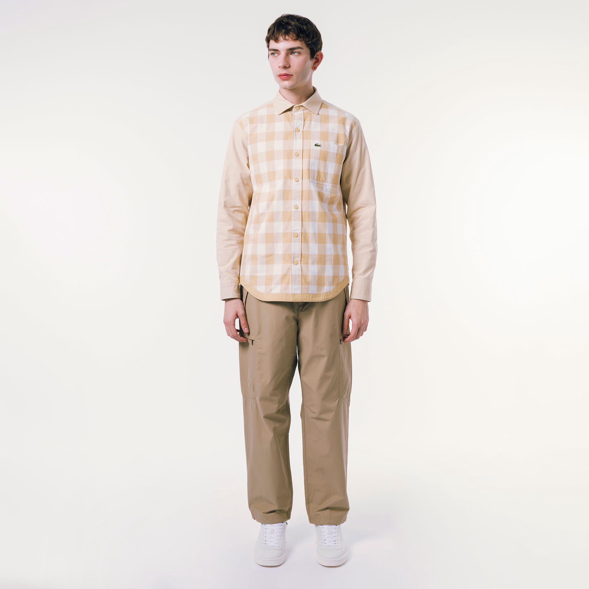 リバーシブルスナップボタンシャツ