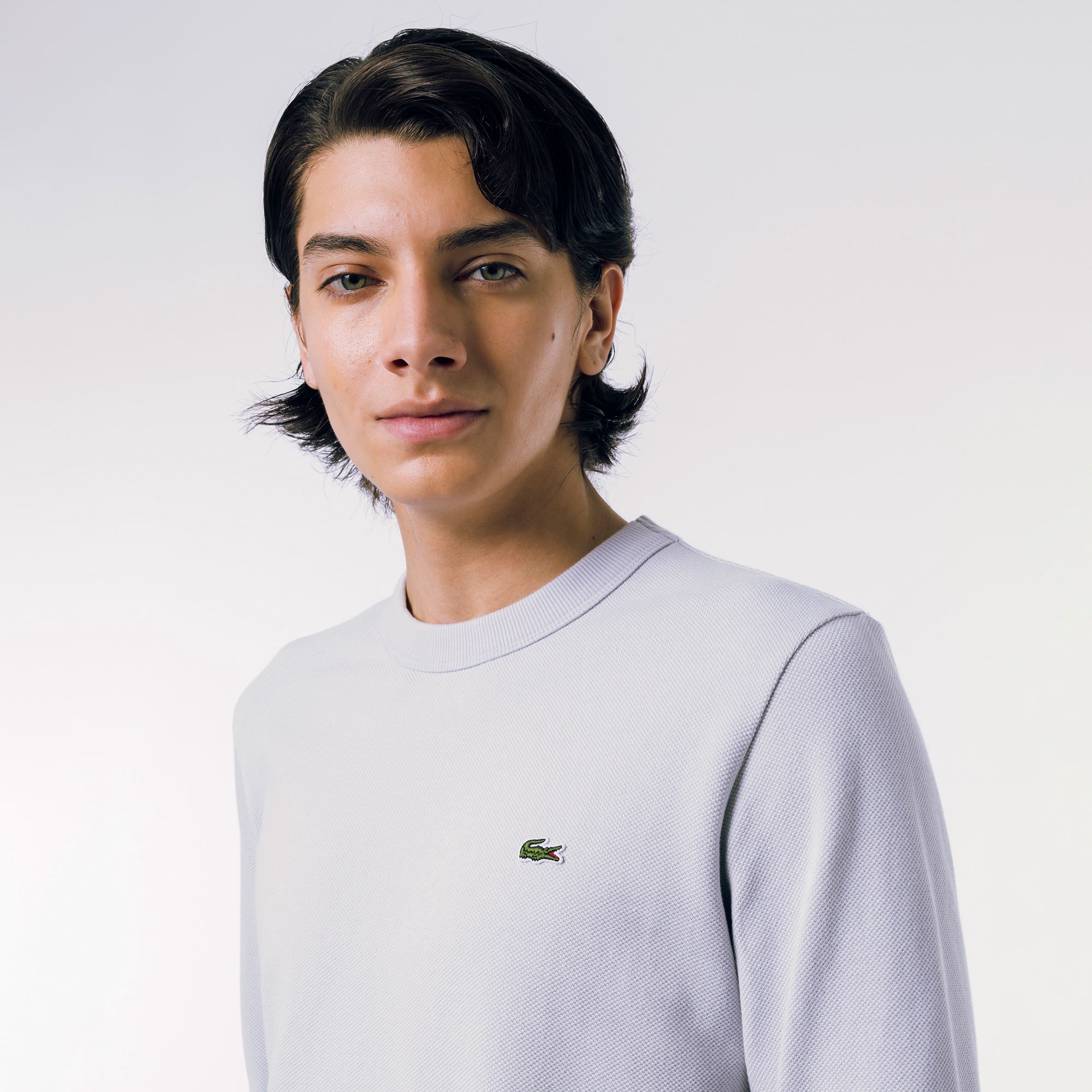 クラシックフィットロングスリーブTシャツ