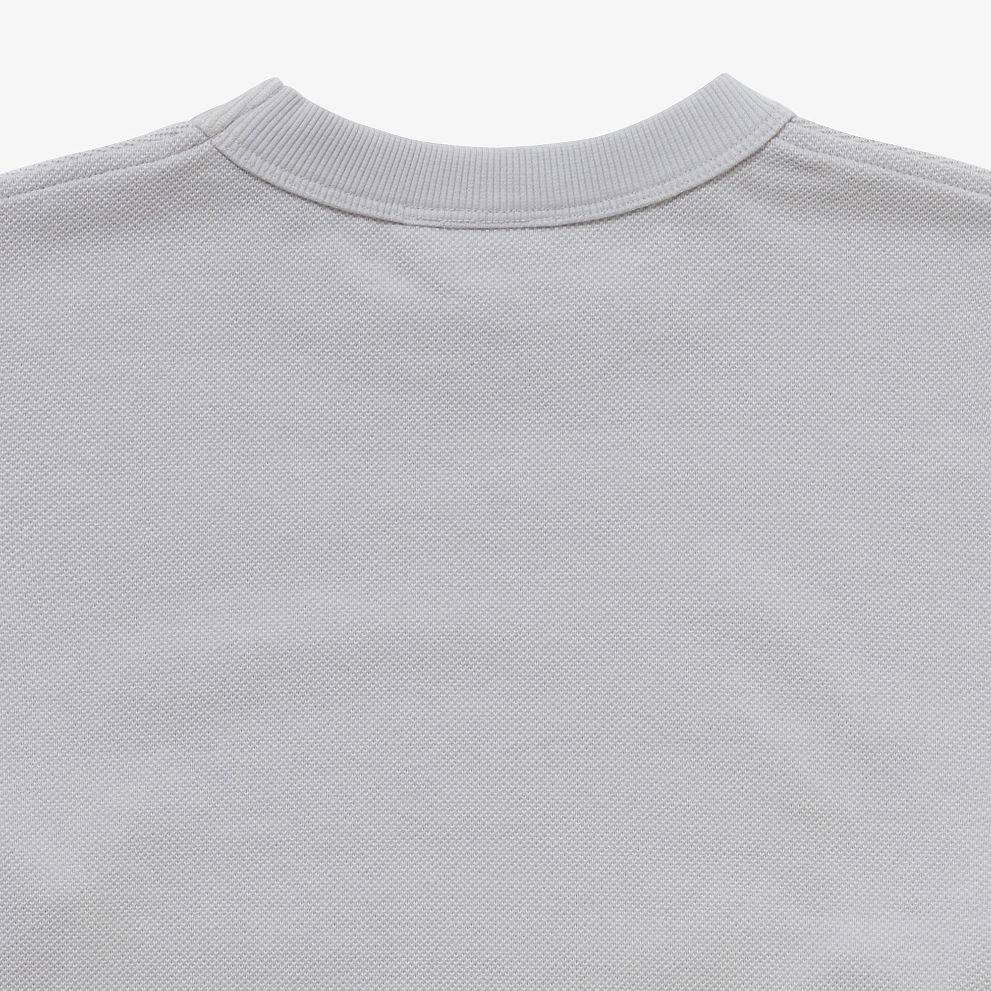 クラシックフィットロングスリーブTシャツ