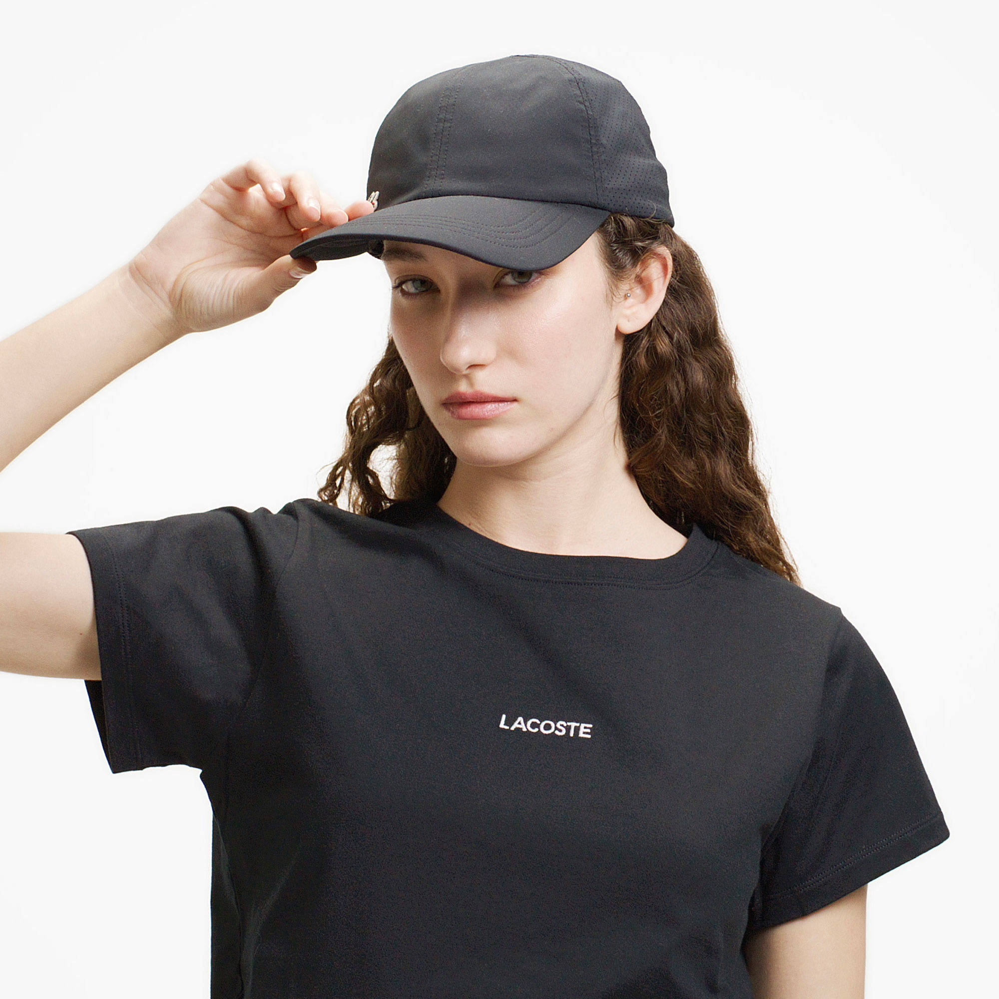 コンパクトブランドネームロゴTシャツ