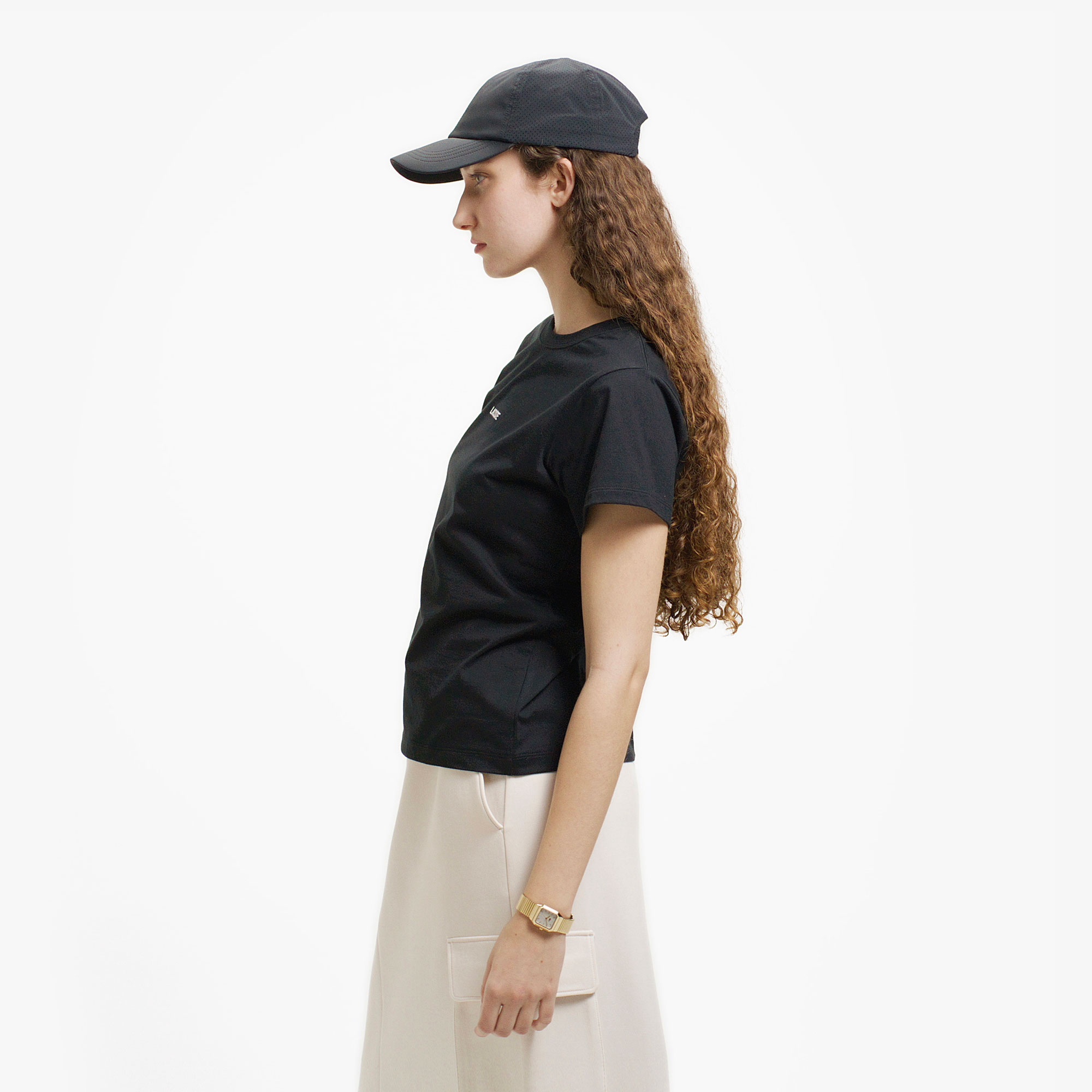 コンパクトブランドネームロゴTシャツ