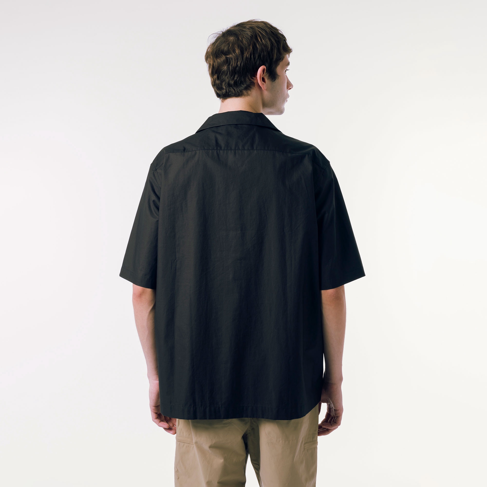 コットンバックサテンオープンネックシャツ