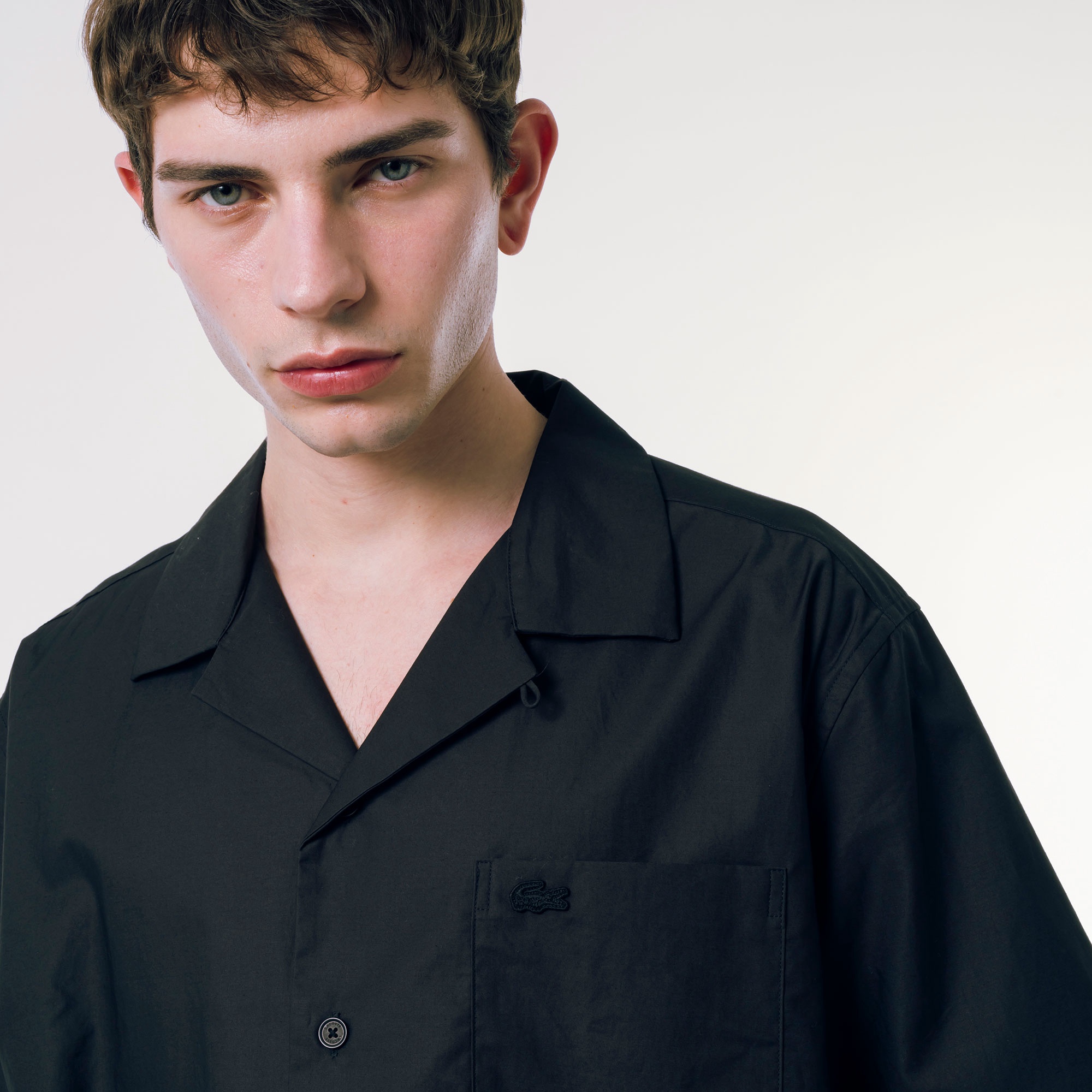 コットンバックサテンオープンネックシャツ