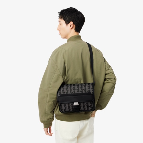 LACOSTE ザブレンド モノグラムフラップメッセンジャーバッグ 幾何学模様 ザブレンド モノグラムフラップメッセンジャーバッグ NH4411LX