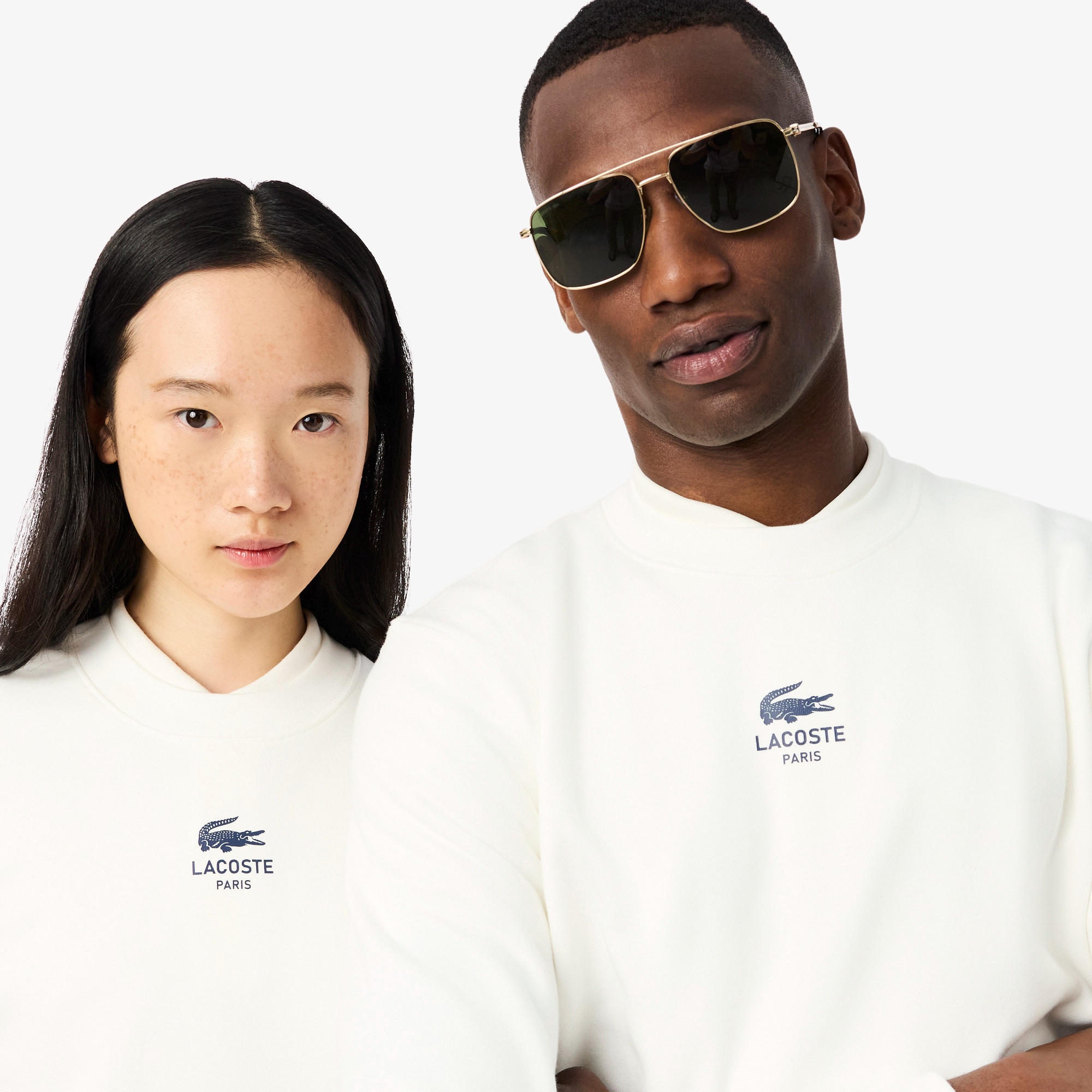 ワンポイングラフィックプリントクルーネックスウェット