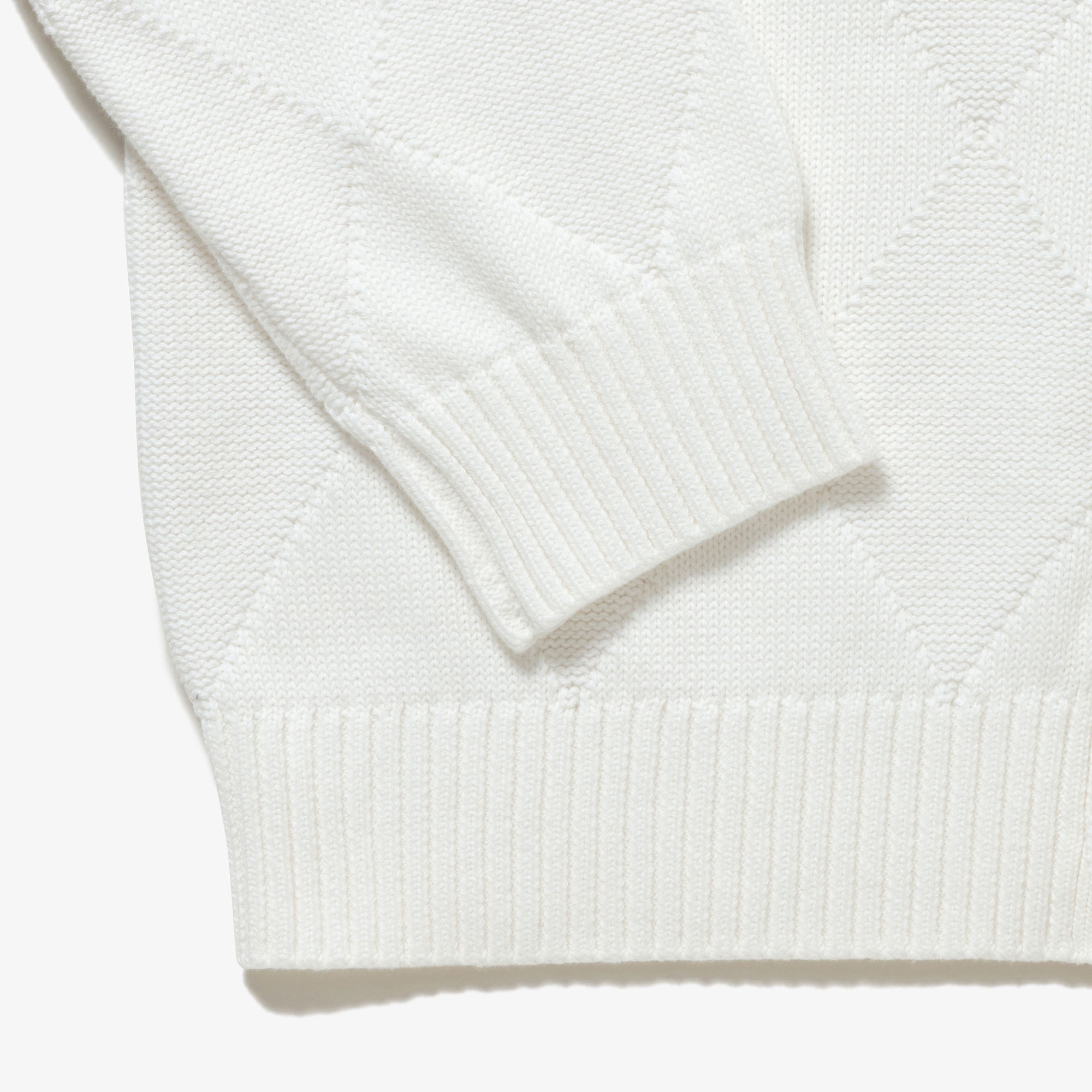 トーナルアーガイルVネックコットンニットセーター