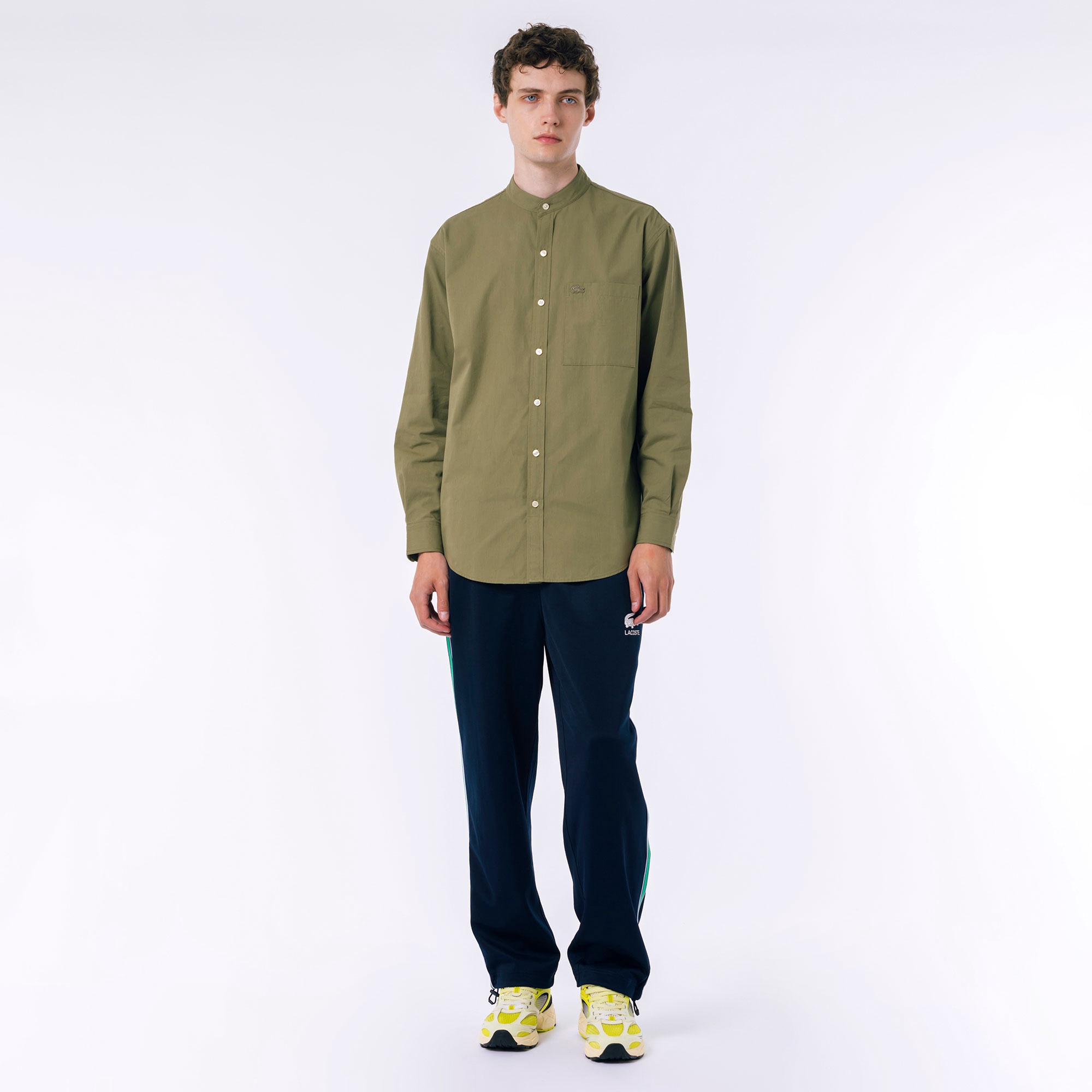 スタンドカラーシャツ