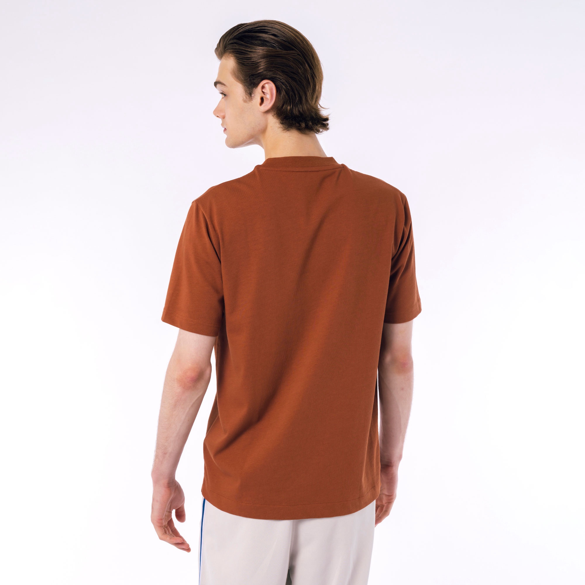 アウトラインクロッククルーネックTシャツ