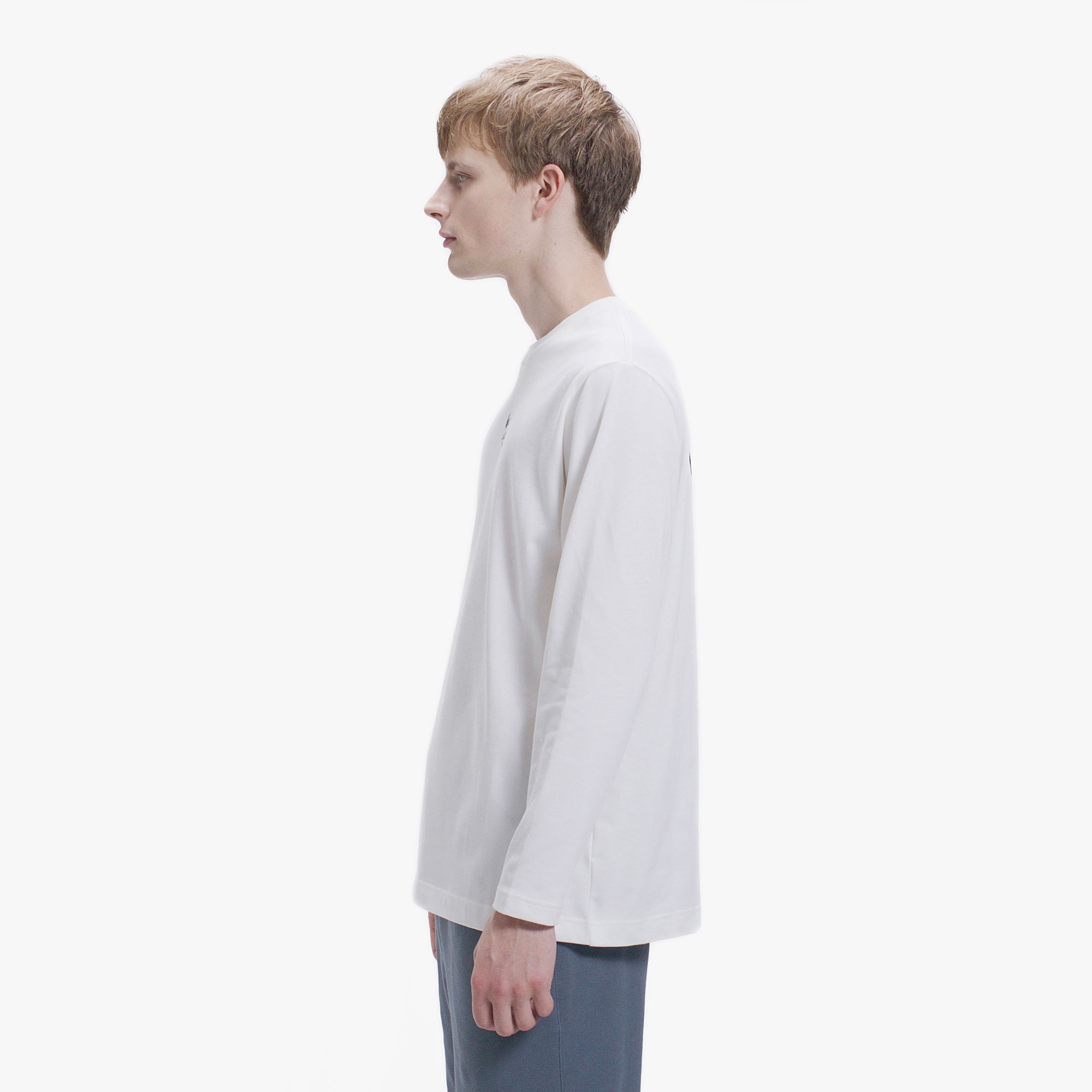 PARISロゴヘビーオンスTシャツ