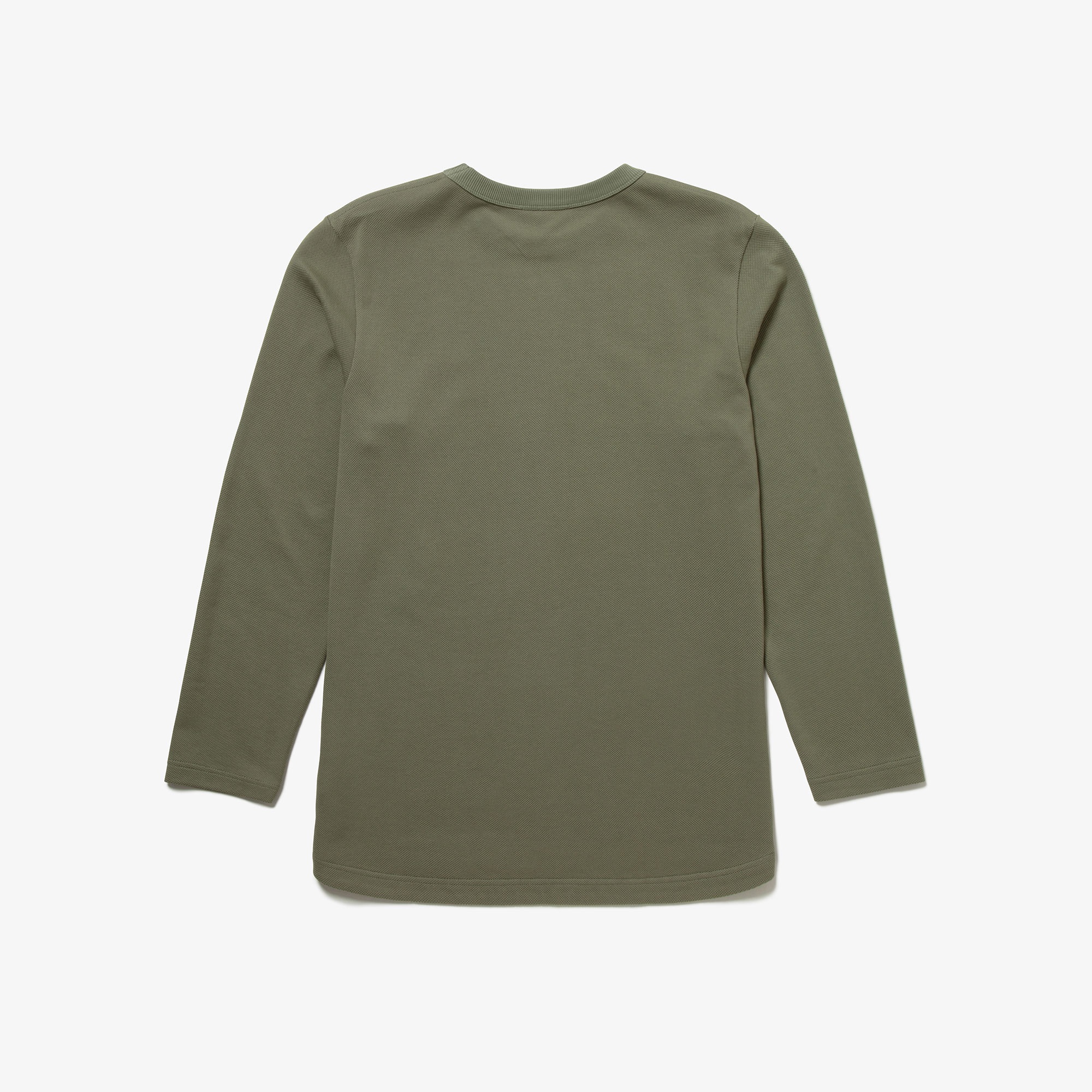 クラシックフィットロングスリーブTシャツ