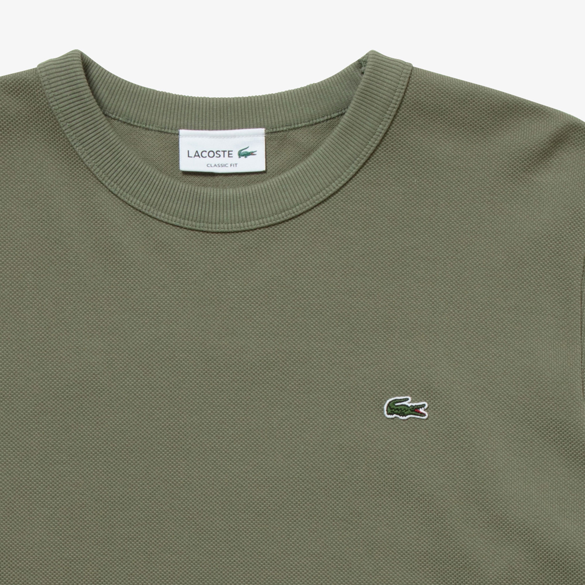 クラシックフィットロングスリーブTシャツ