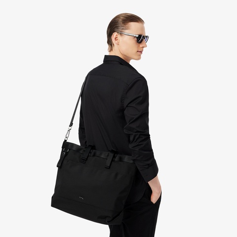 コメ PCポケットラージトート NH4595KO - ラコステ（LACOSTE）公式