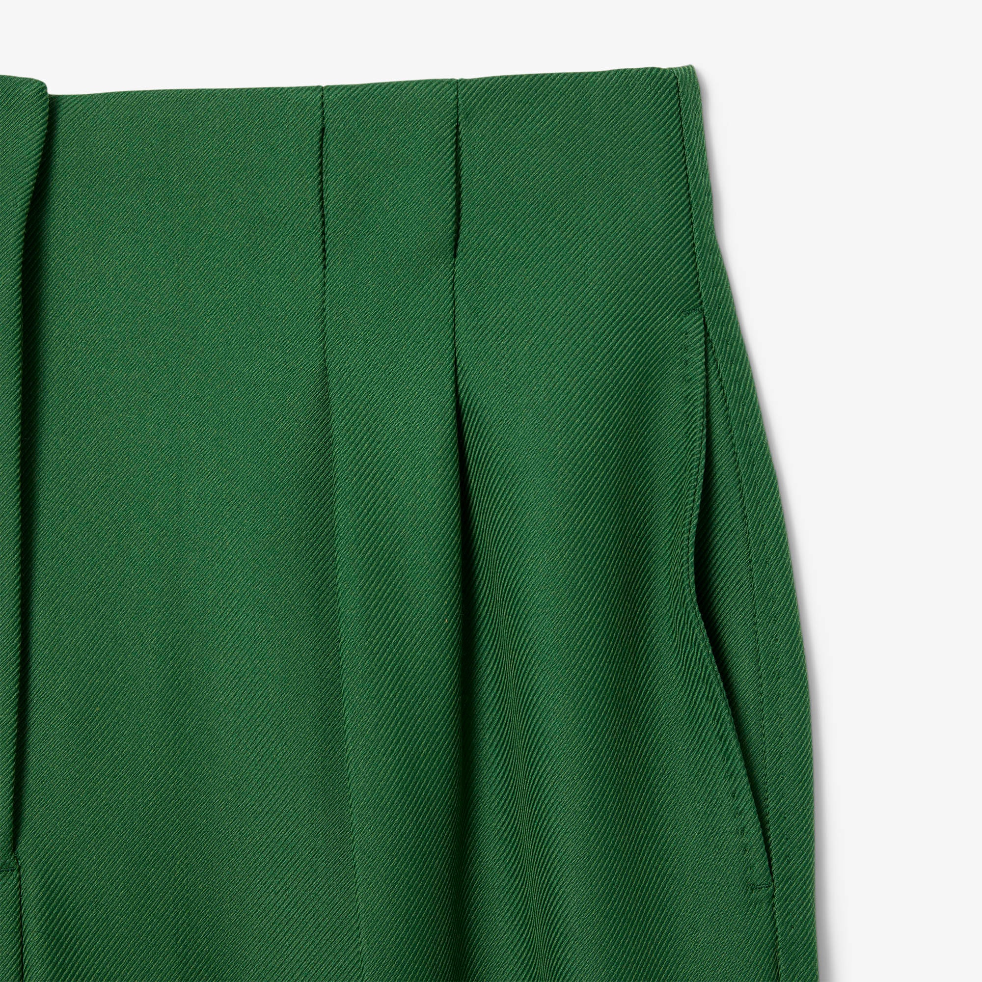 『FW24 Fashion Show』 ハイウェストパンツ