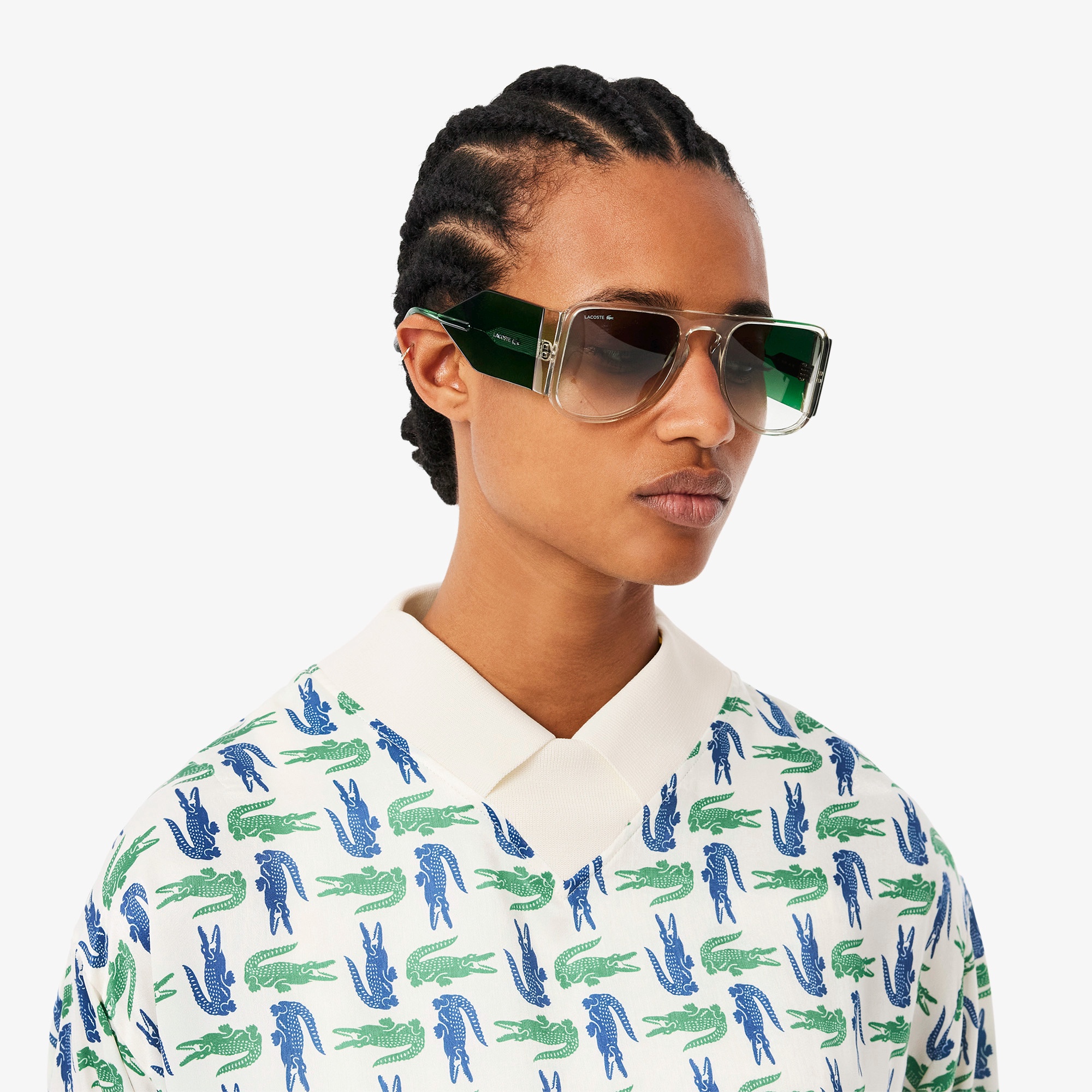 『FW24 Fashion Show』 プリーツサテンオールオーバーワニロゴドレス