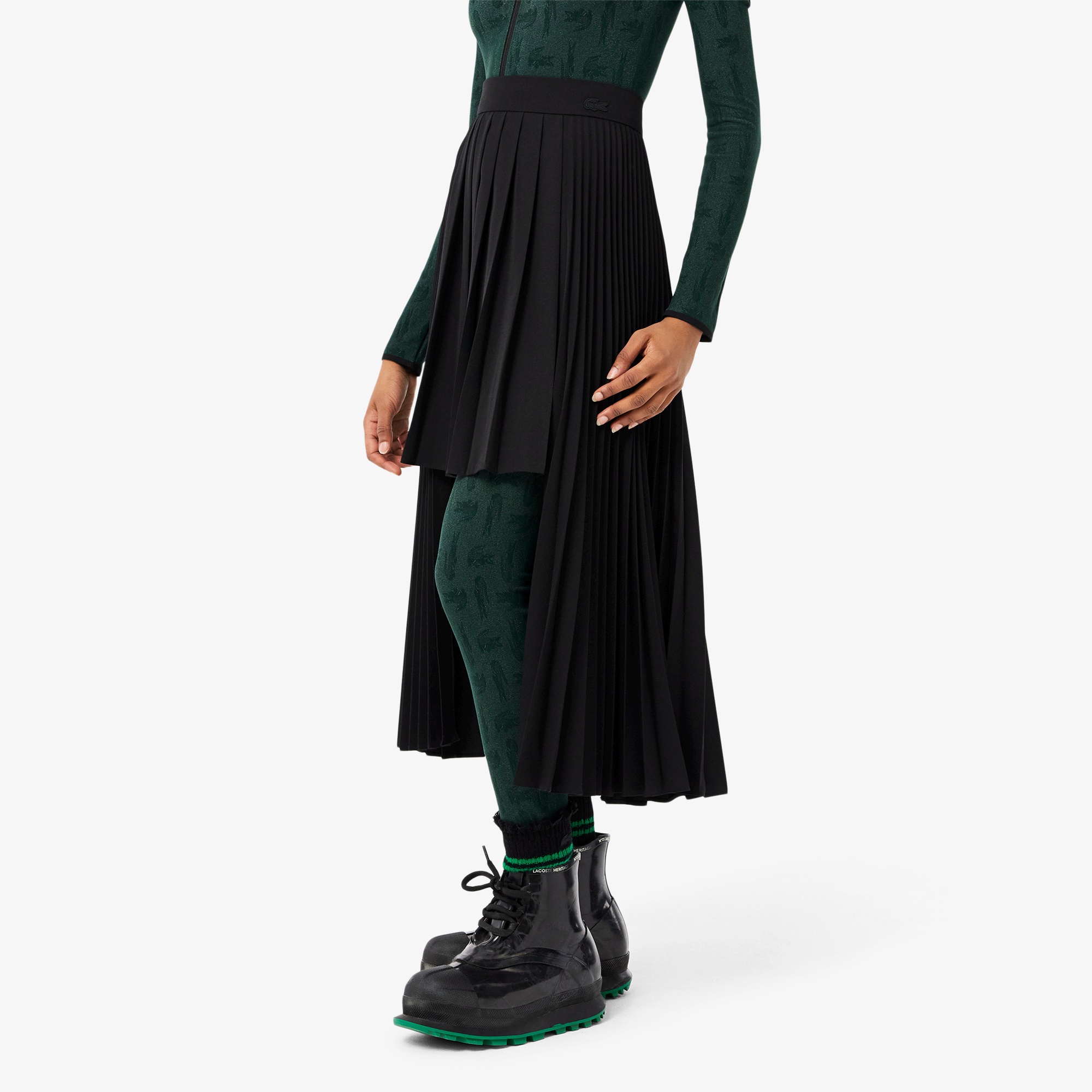 『FW24 Fashion Show』 フロントカッティングプリーツスカート