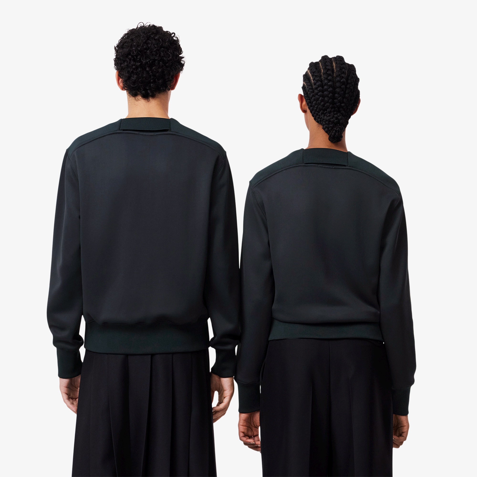 『FW24 Fashion Show』 サテンスウェットシャツ