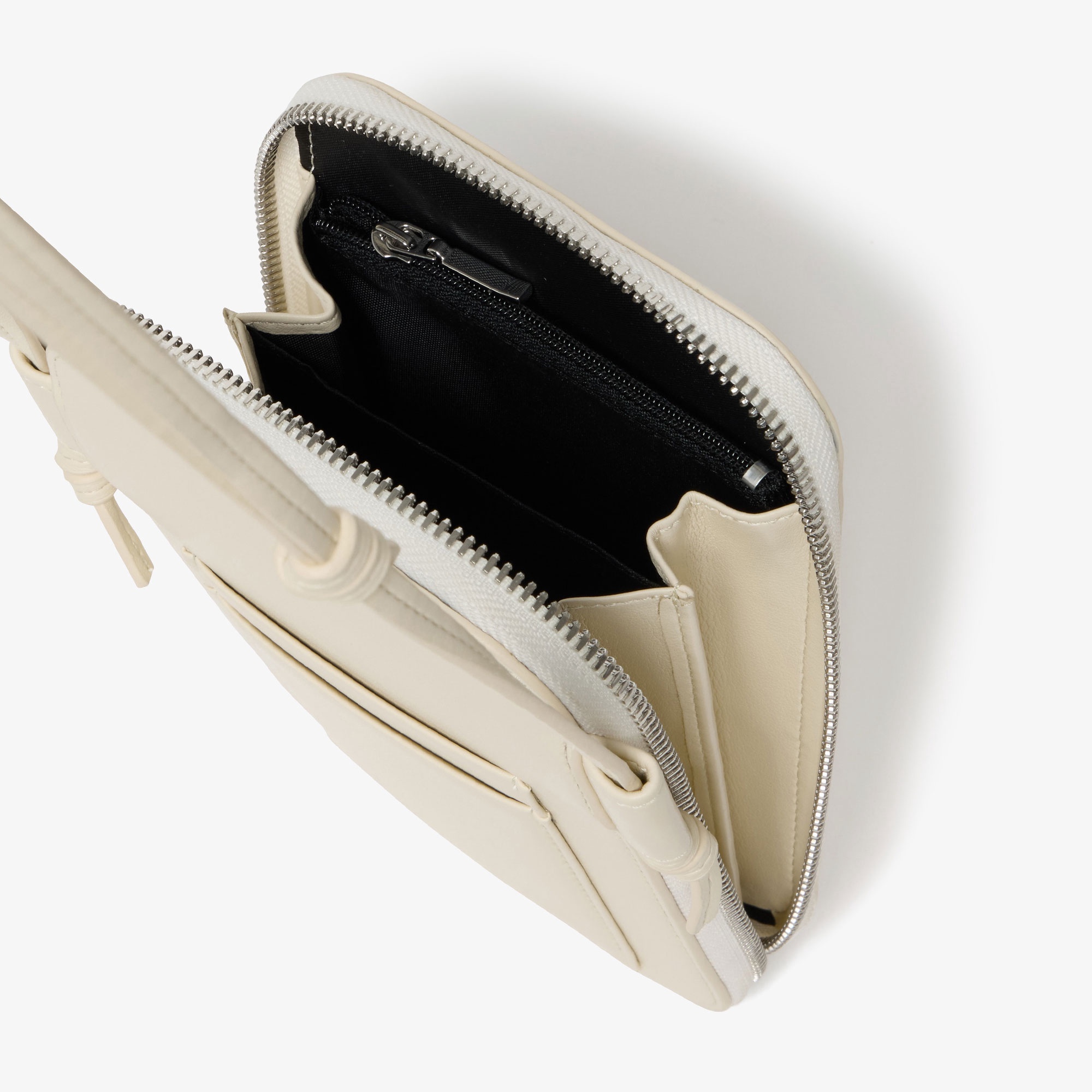 ワンポイントワニロゴスマホポーチ