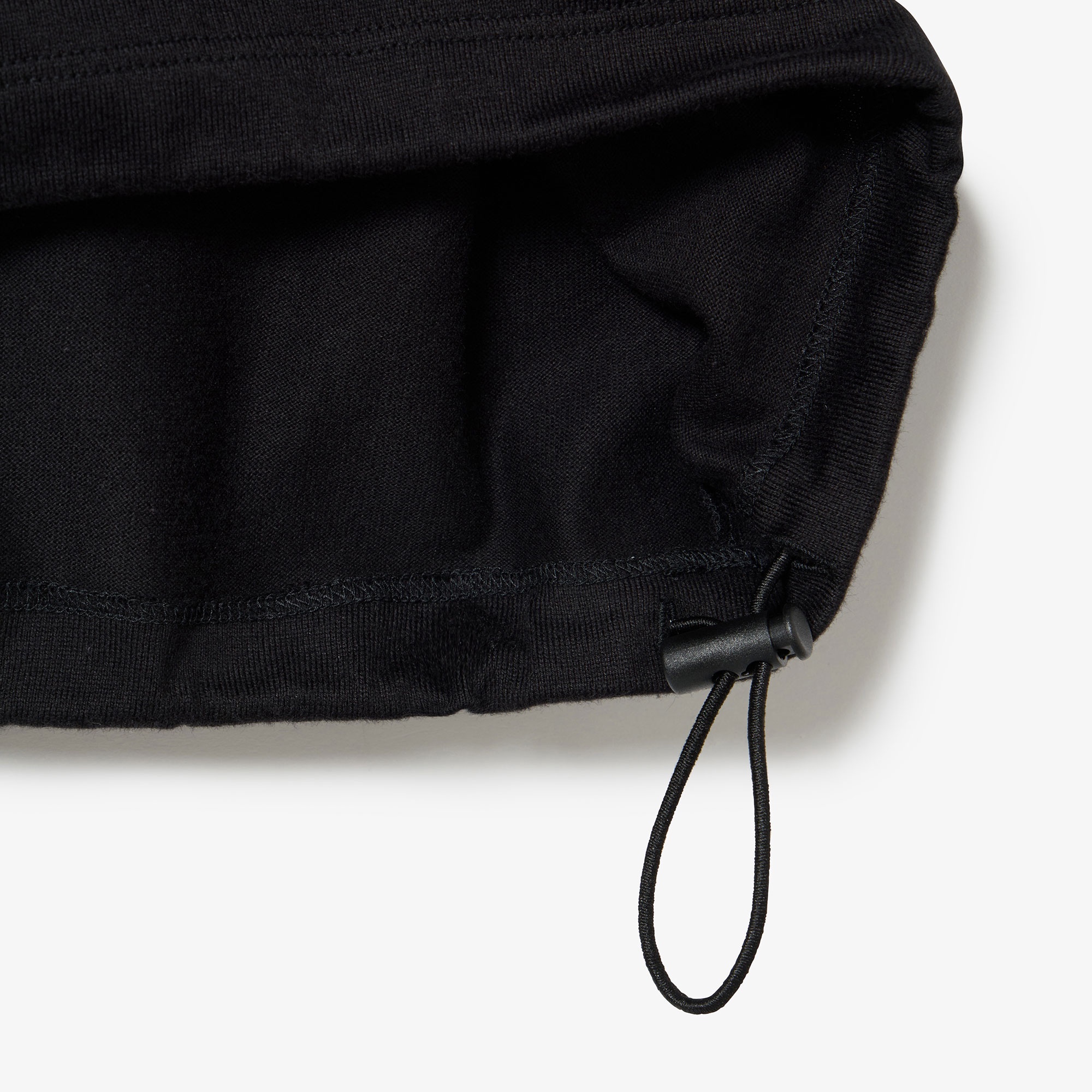 裾口ドローストリング入りクロップドTシャツ