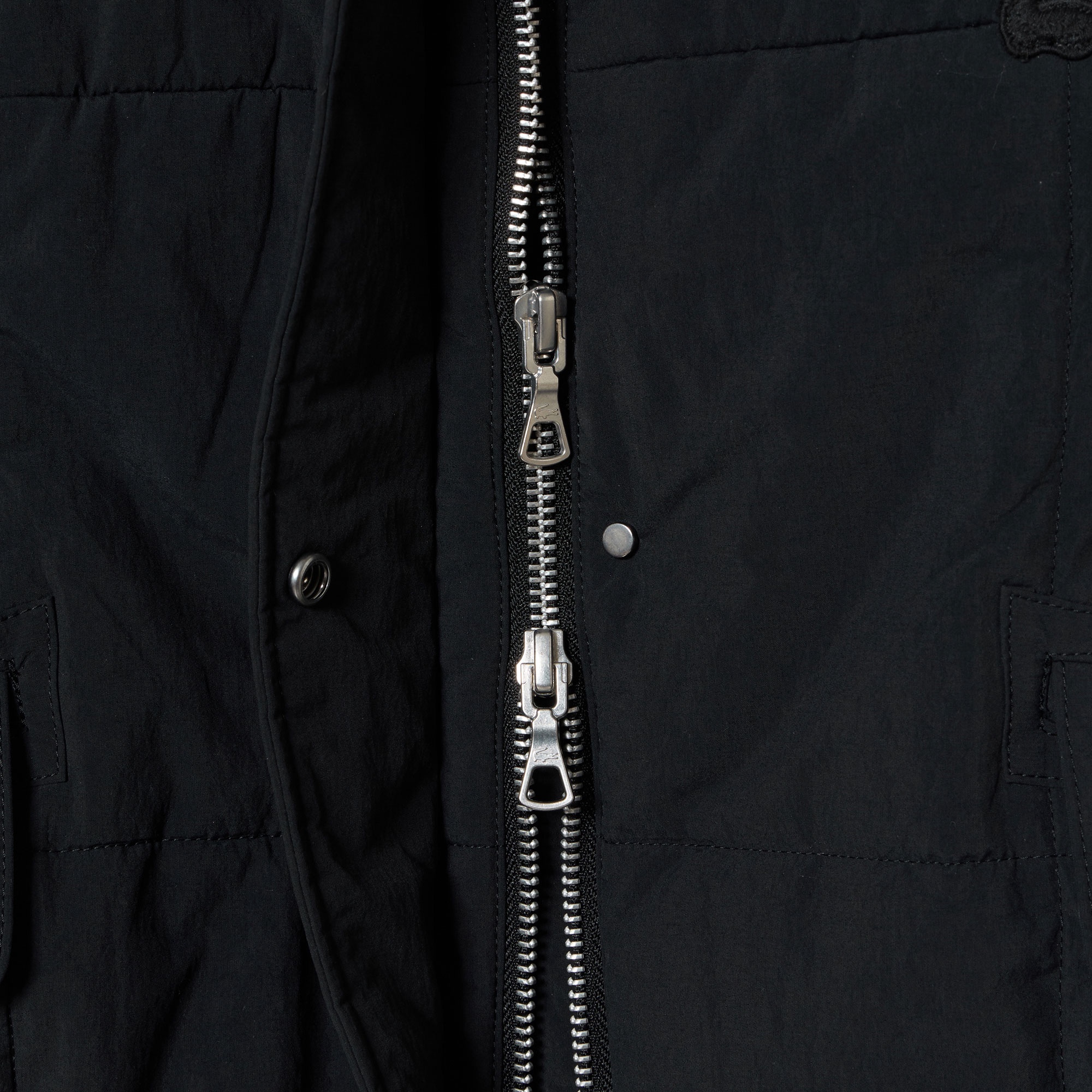 クロップド撥水中綿ベスト