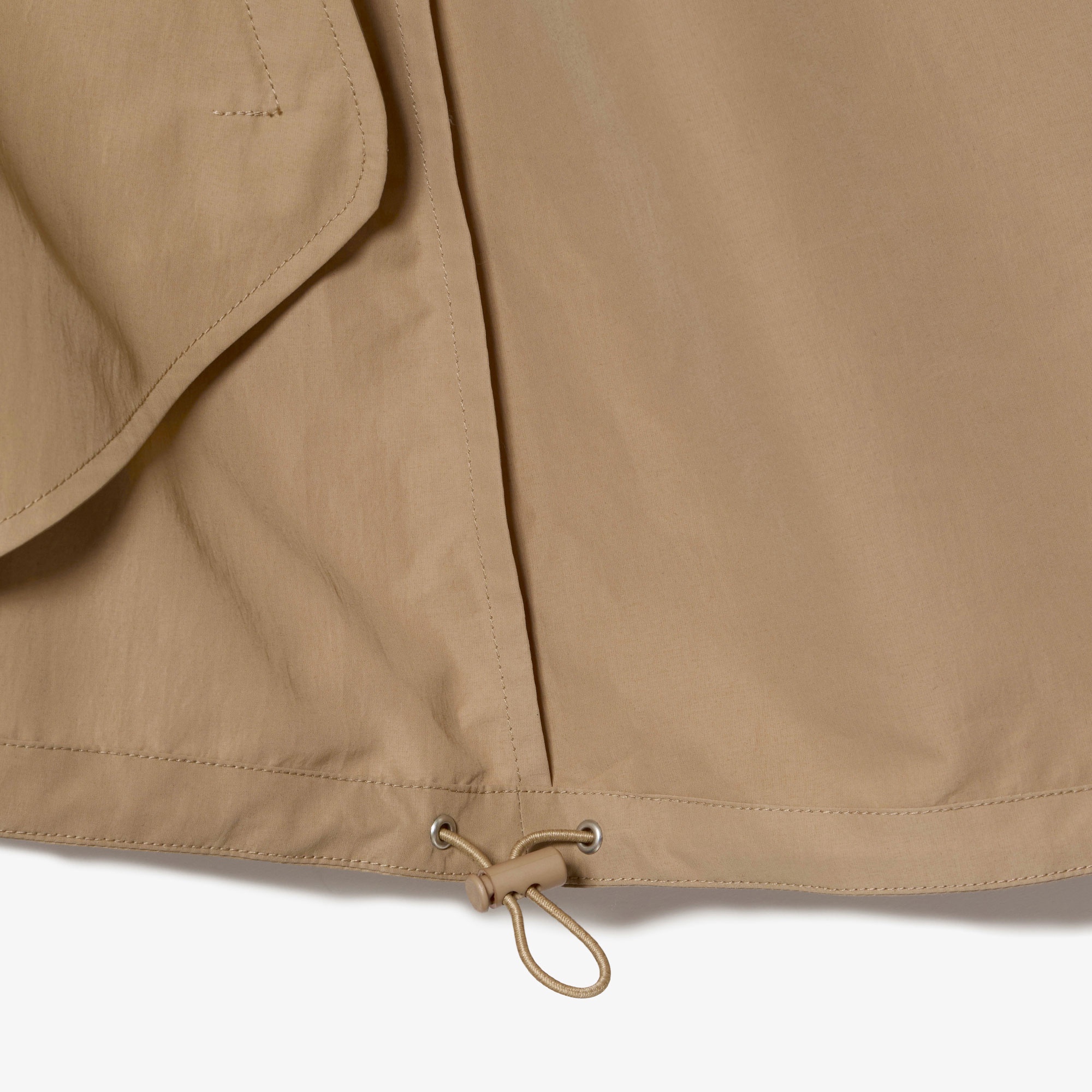 ユーティリティマウンテンパーカ