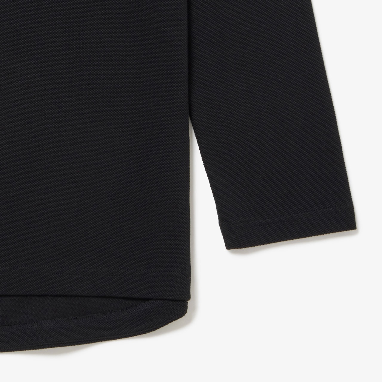 クラシックフィットロングスリーブTシャツ