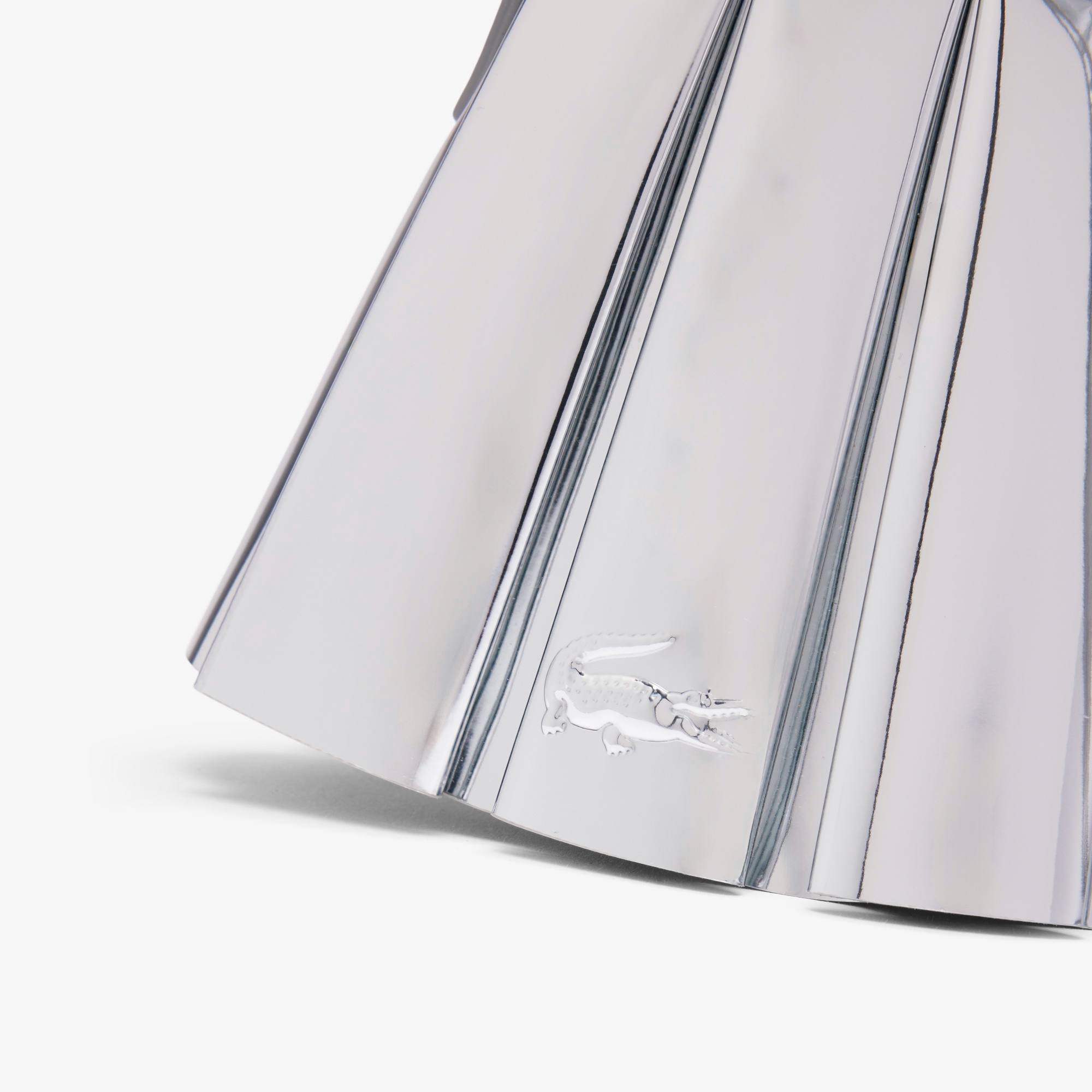 『FW25 Fashion Show』ランラン シルバーミラーレザーミニショルダーバッグ