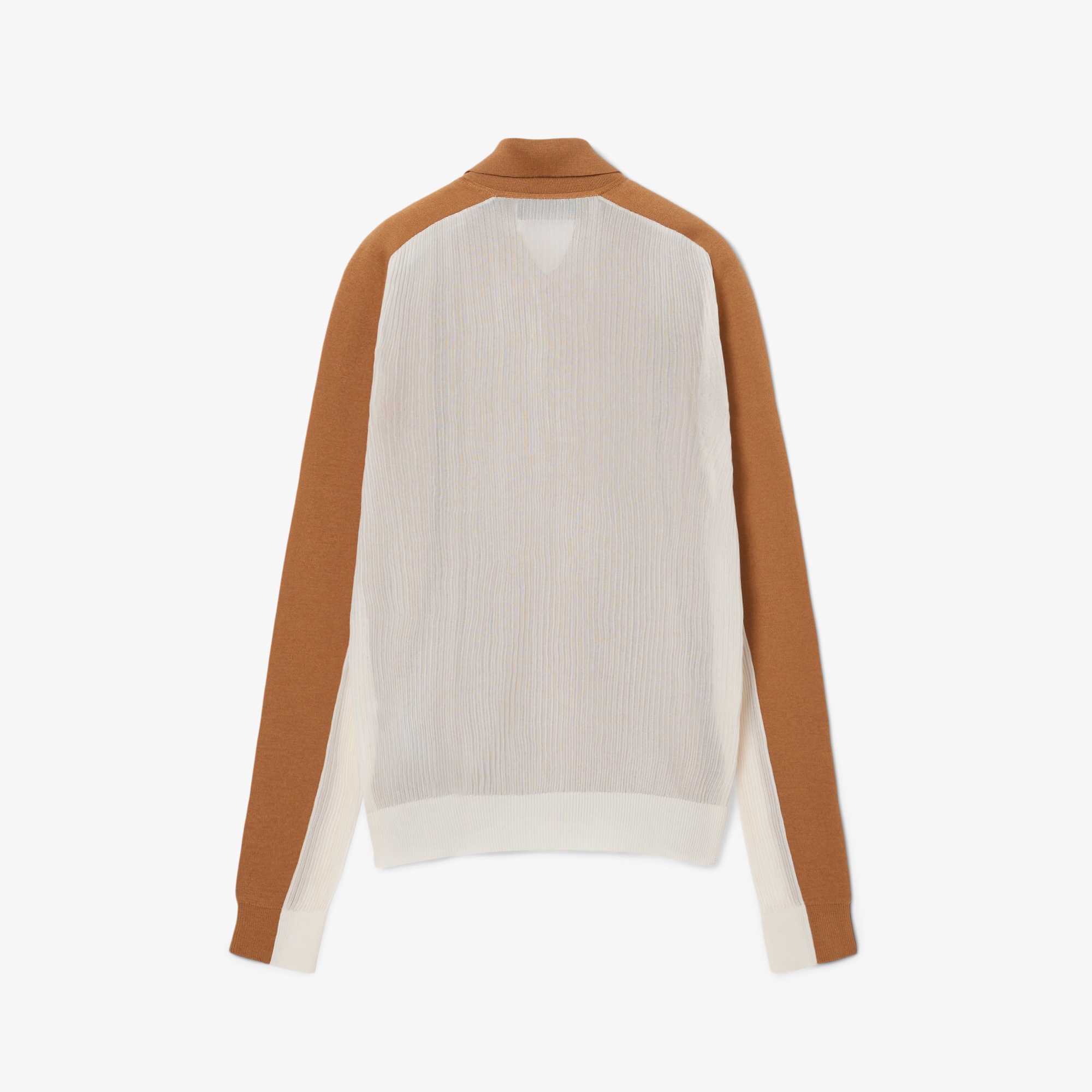『FW25 Fashion Show』ウールブレンドポロカラーニットセーター