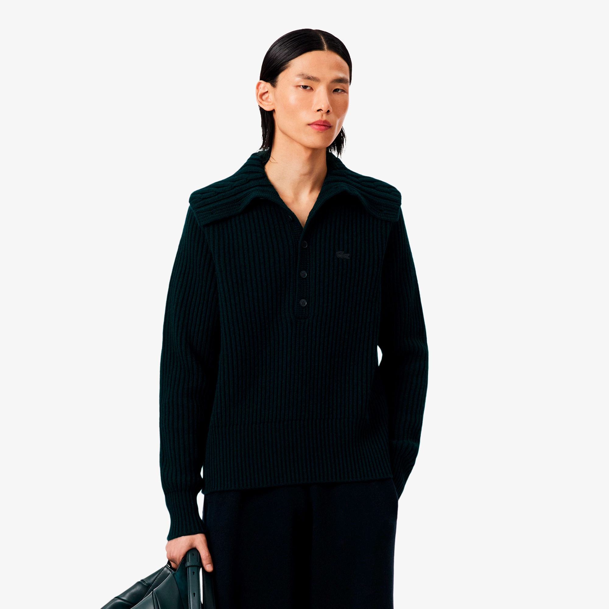 『FW25 Fashion Show』スタンドリブカラーニットポロセーター