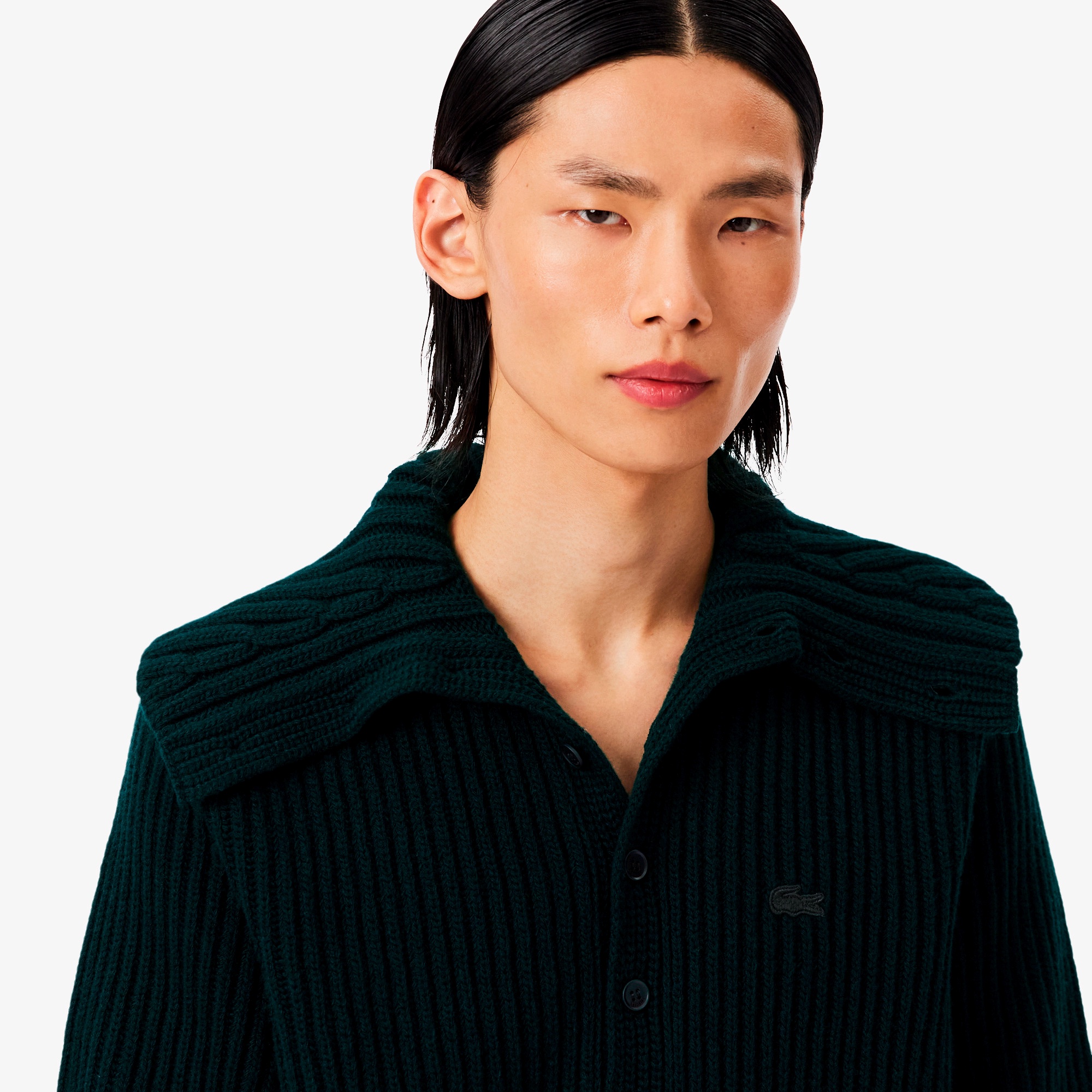 『FW25 Fashion Show』スタンドリブカラーニットポロセーター
