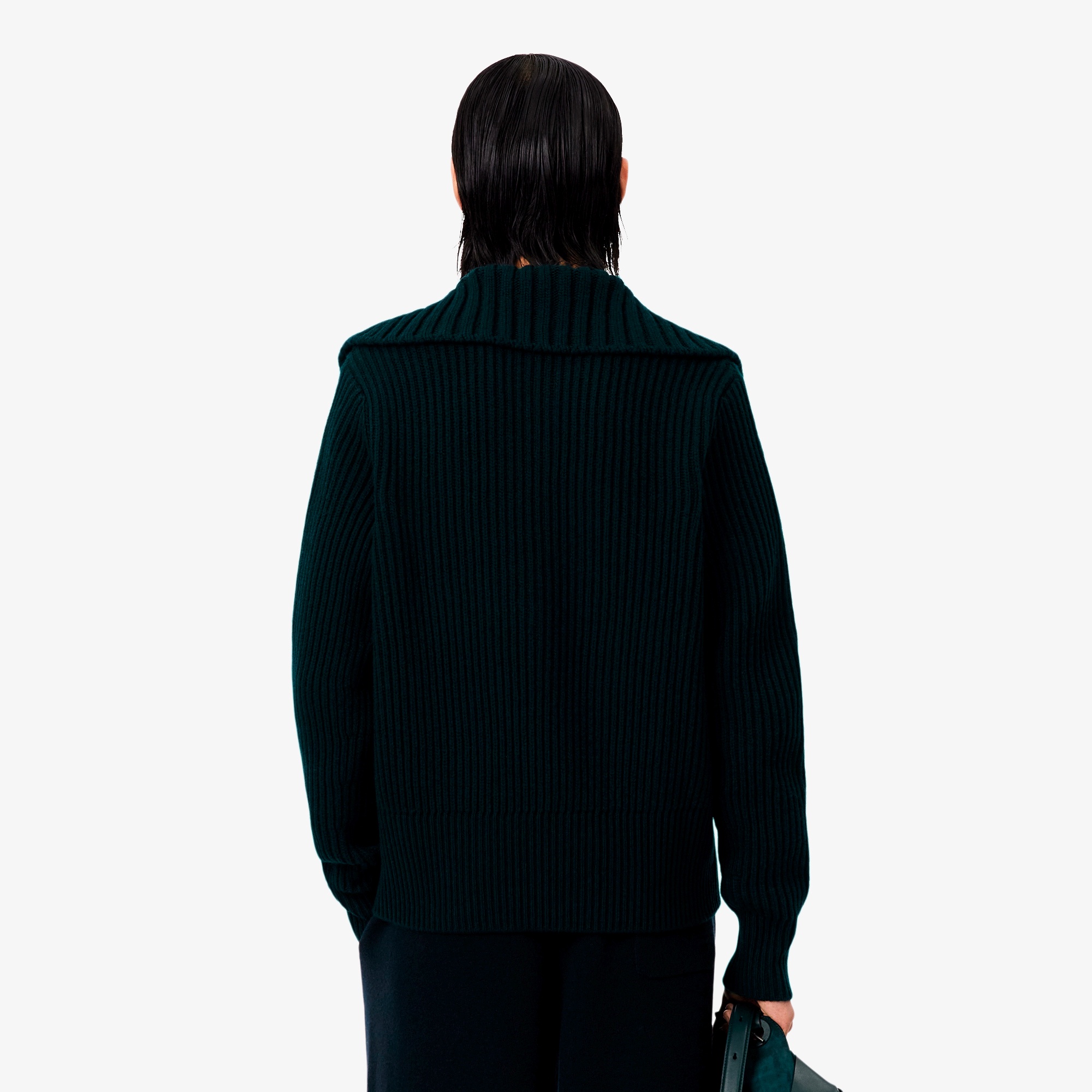 『FW25 Fashion Show』スタンドリブカラーニットポロセーター